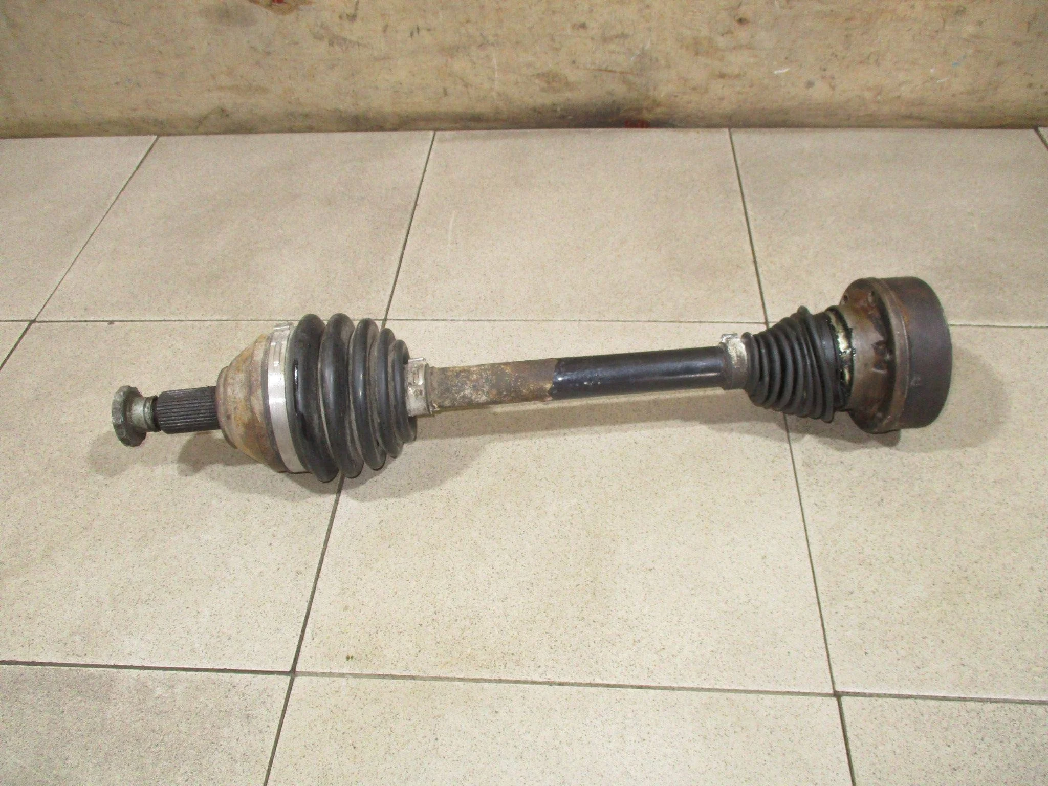 полуось VW Polo Sedan 2010-2020