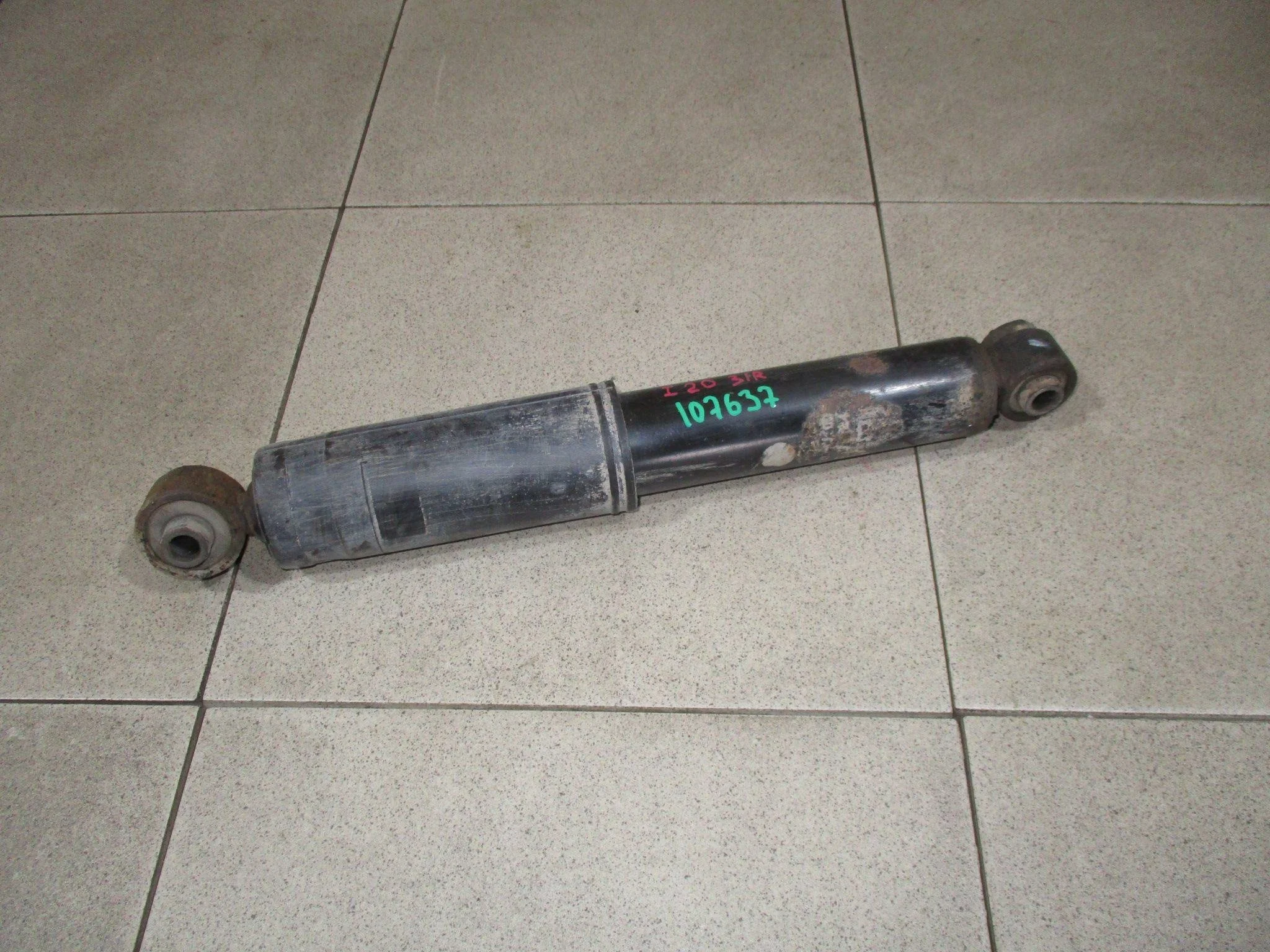 Амортизатор задний Hyundai i20 (PB) 2008-2014