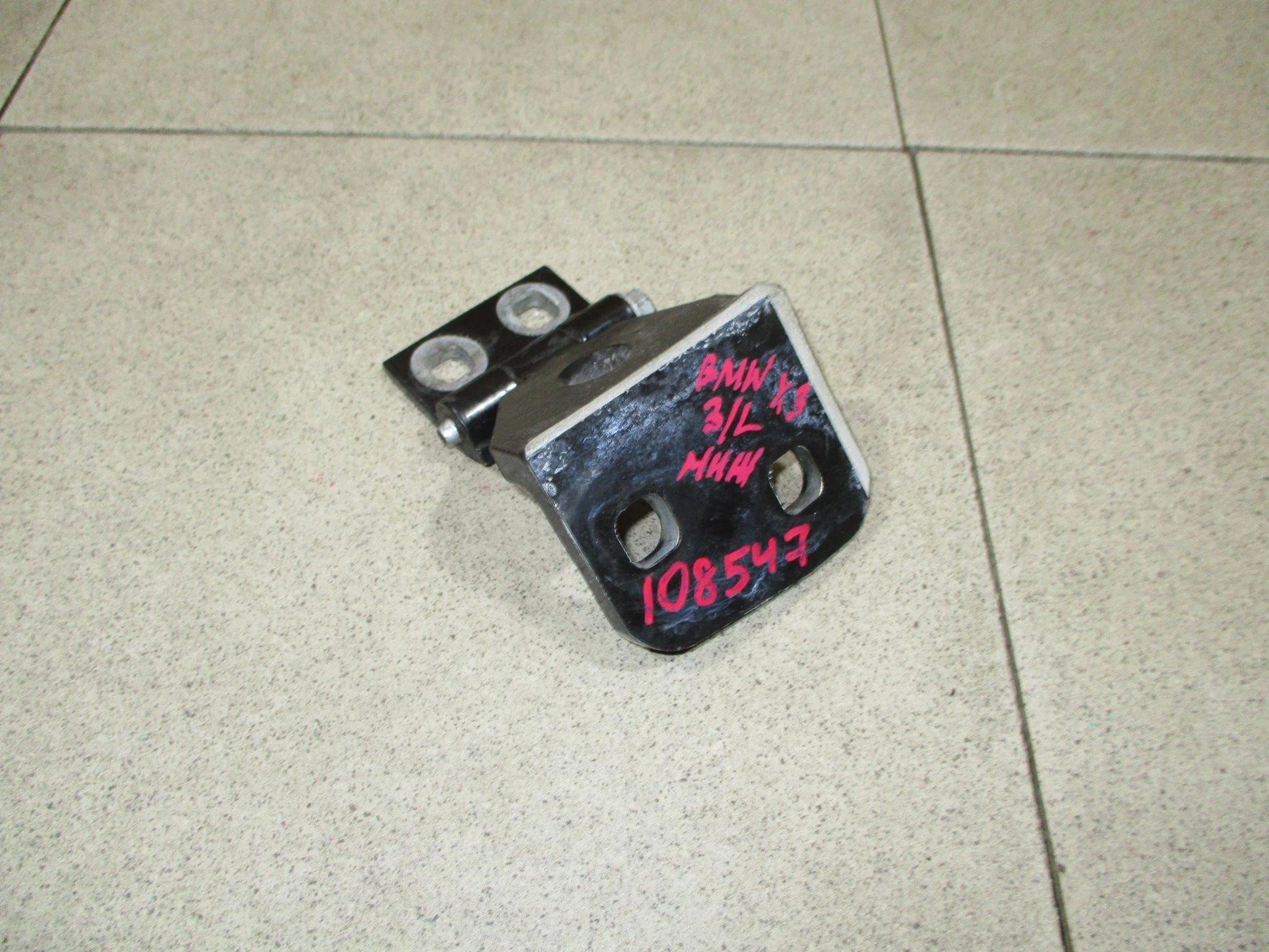 Петля двери BMW X3 (E83) 2003-2010