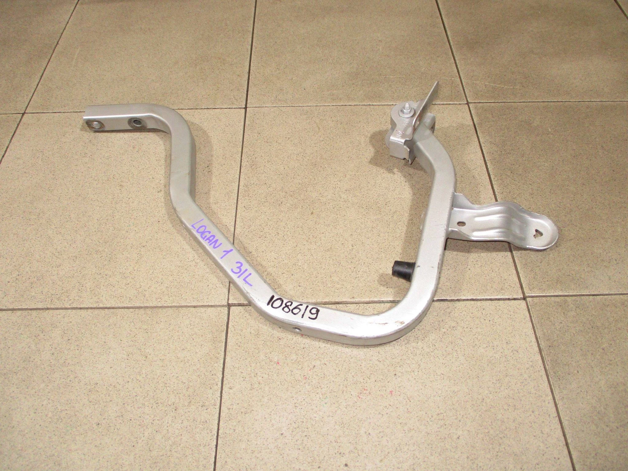 Петля крышки багажника Renault Logan I 2005-2014