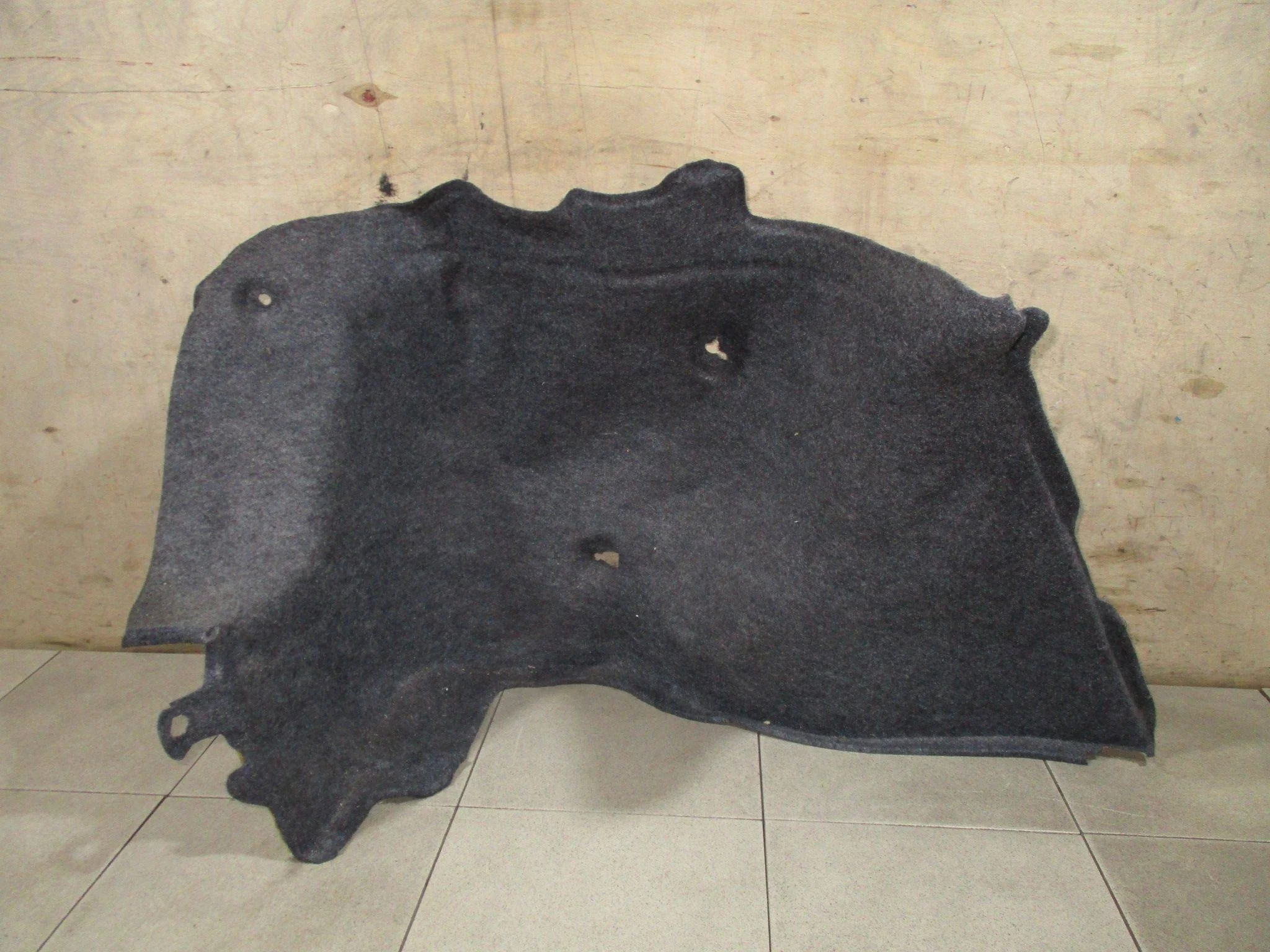 обшивка багажника Nissan Tiida (C11) 2004-2014