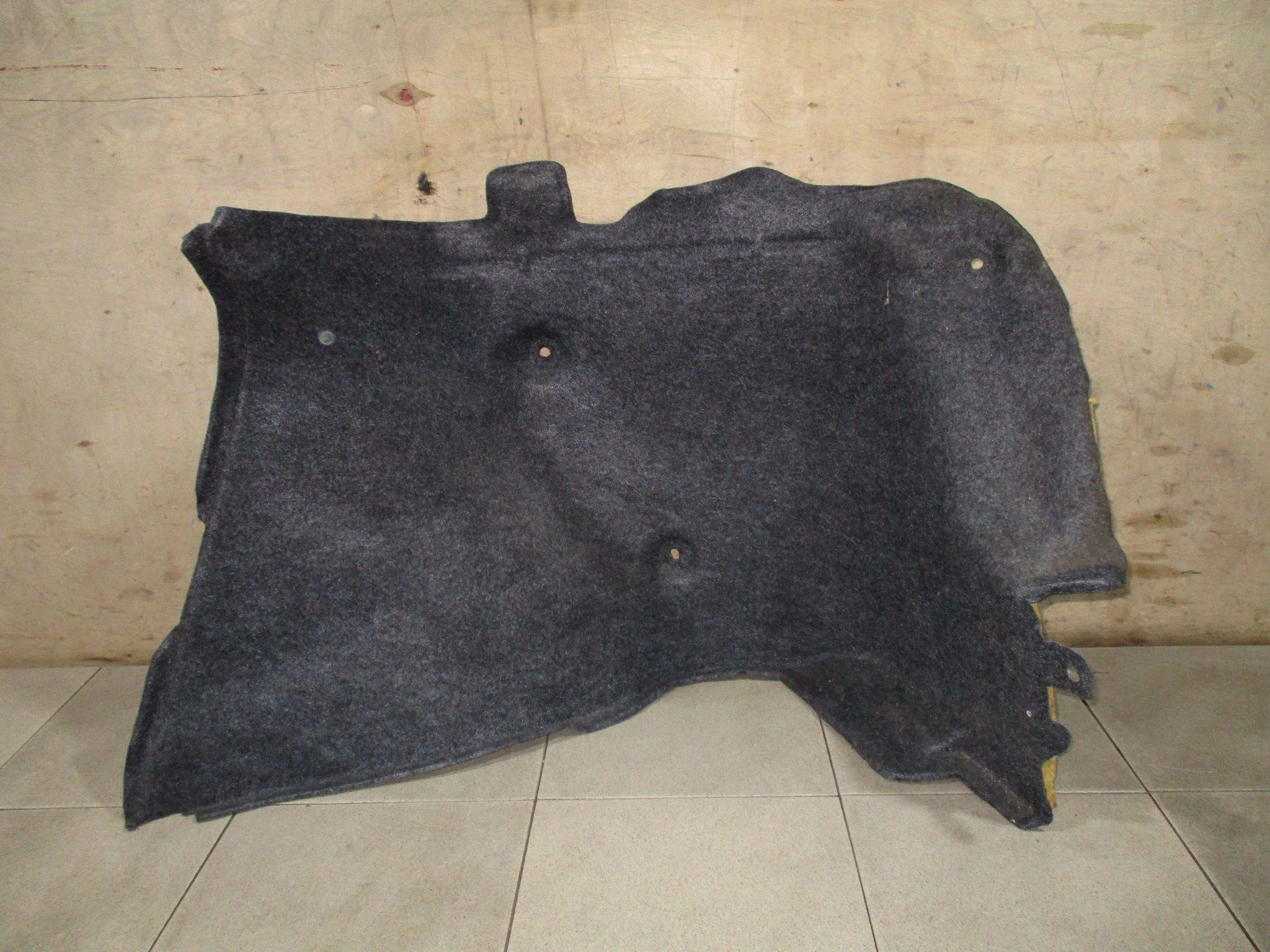 обшивка багажника Nissan Tiida (C11) 2004-2014