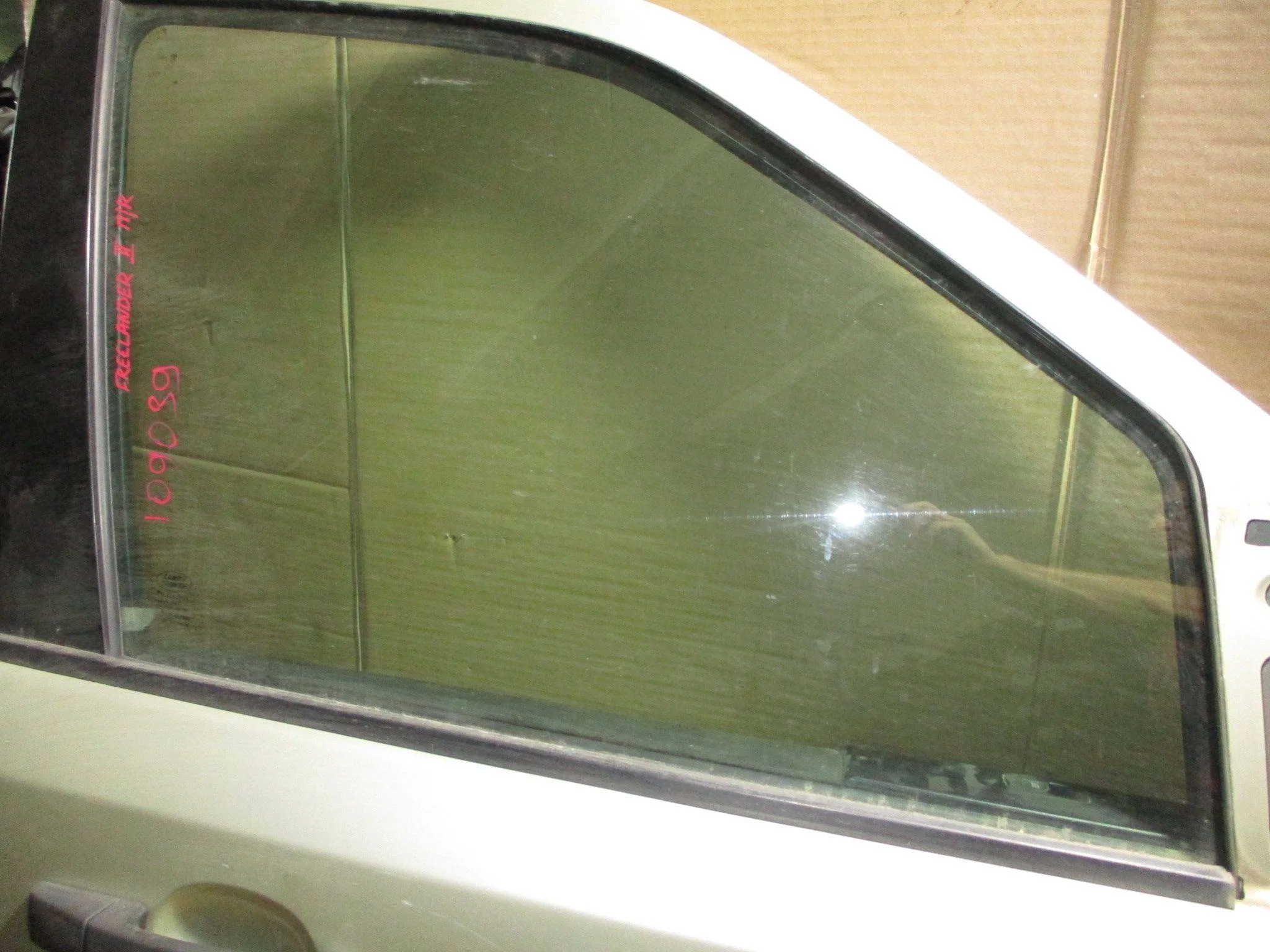 стекло двери Land Rover Freelander II 2006-2014