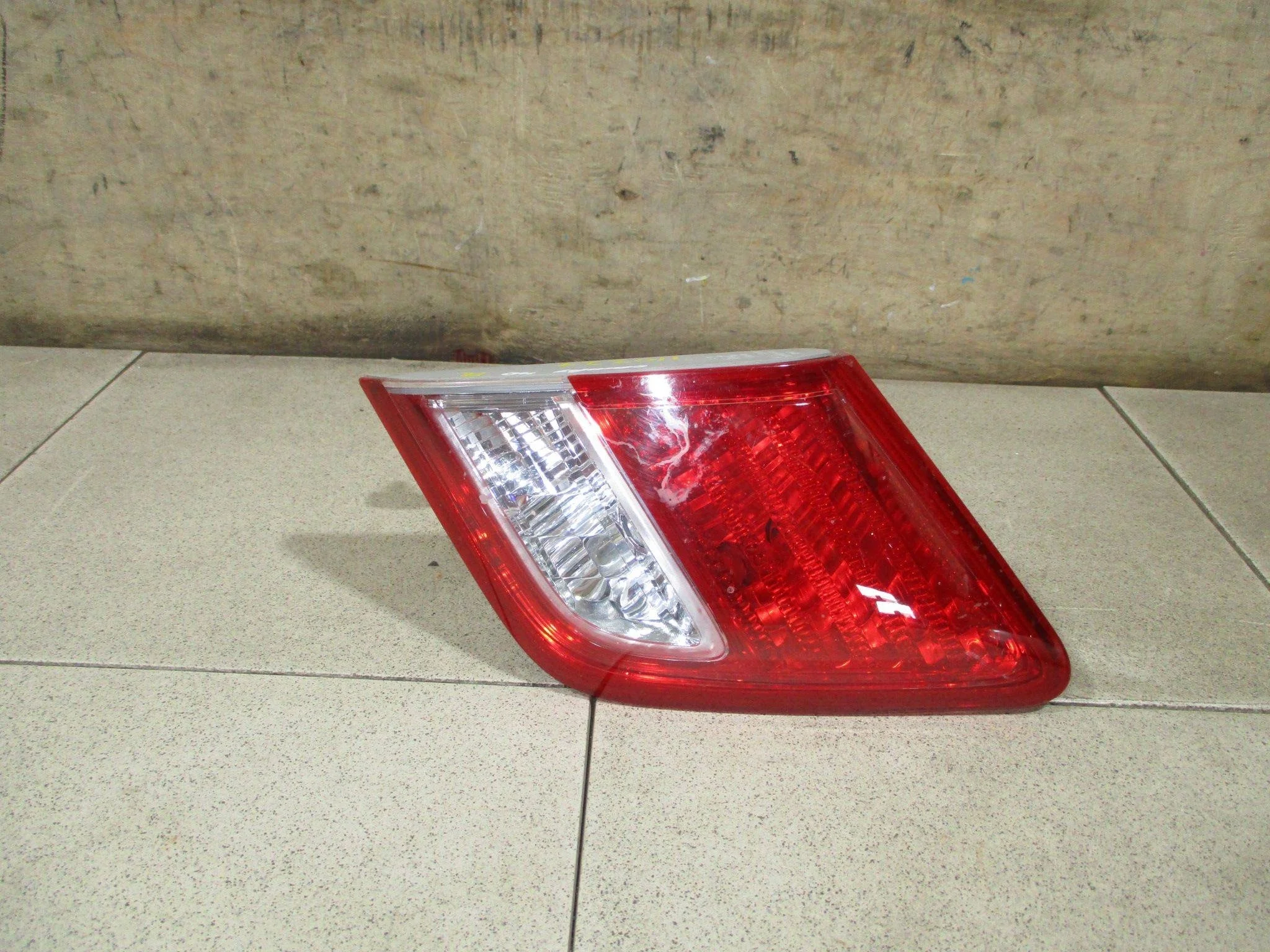 фонарь внутренний Toyota Camry XV40 2006-2011