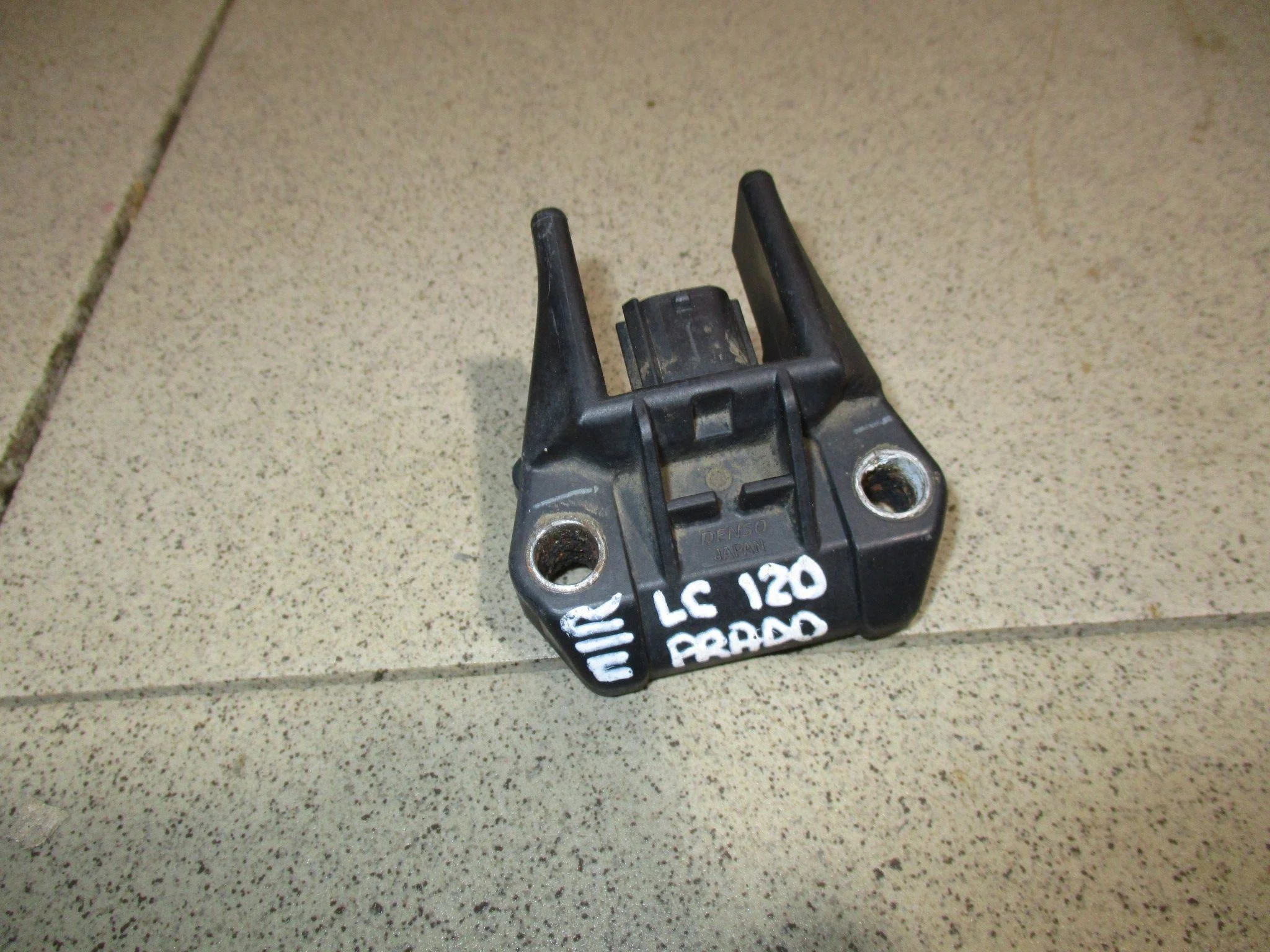 Датчик AIR BAG Toyota Land Cruiser Prado 120 2002-2009