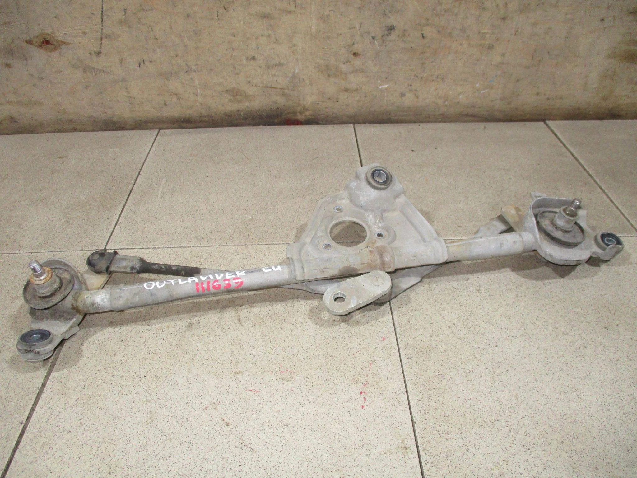 трапеция стеклоочистителей Mitsubishi Outlander (CU) 2003-2009