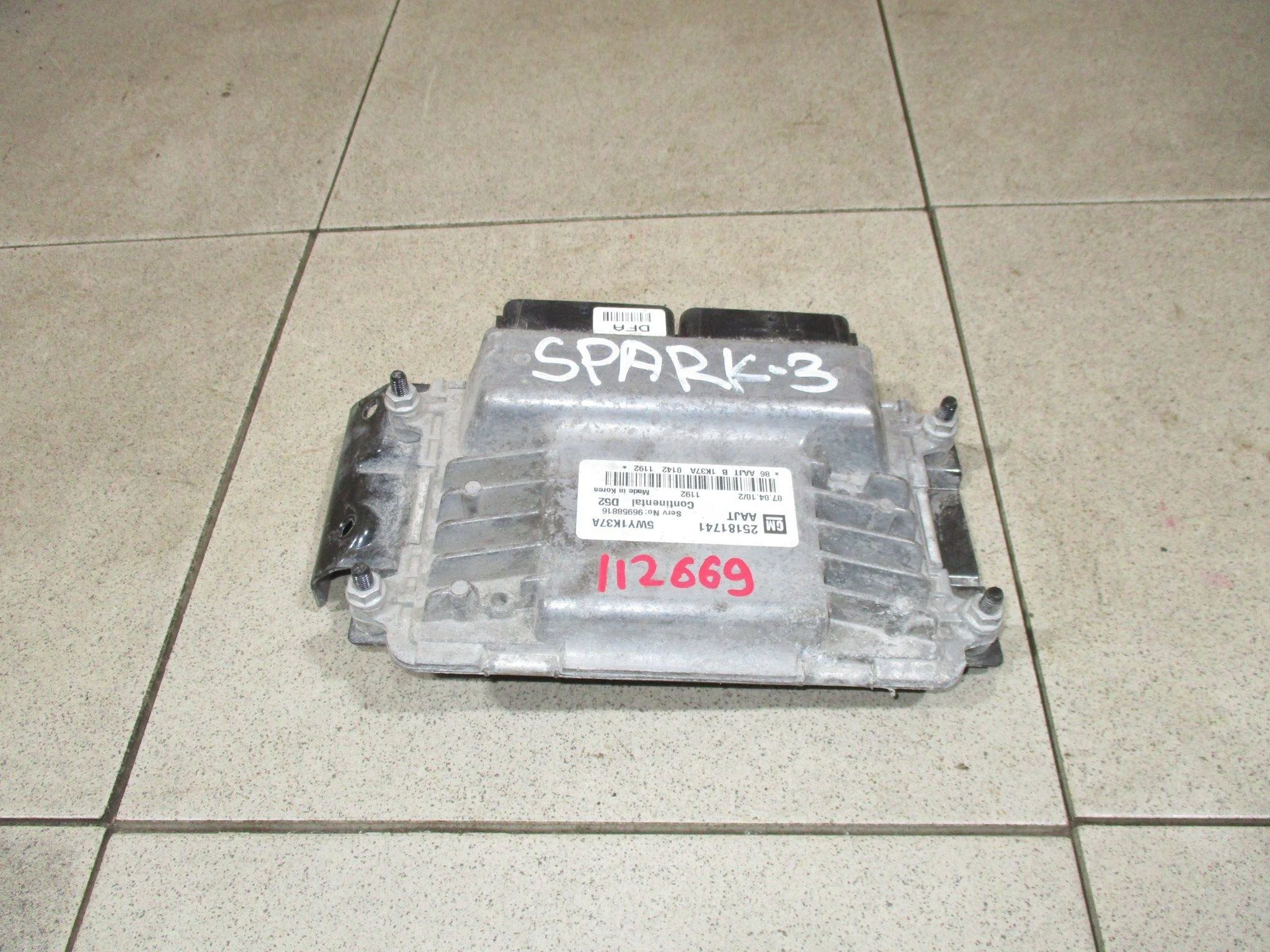 блок управления двигателем Chevrolet Spark (M300) 2009-2015