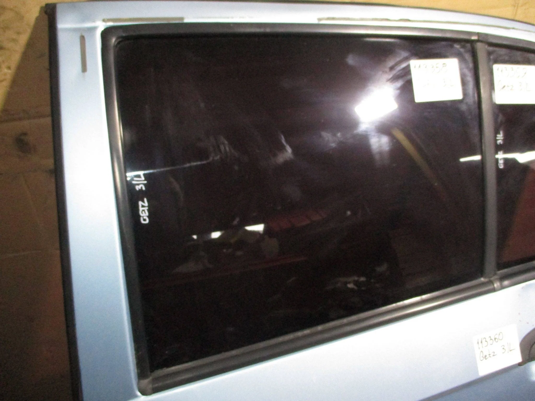 Стекло двери задней левой Hyundai Getz 2002-2011