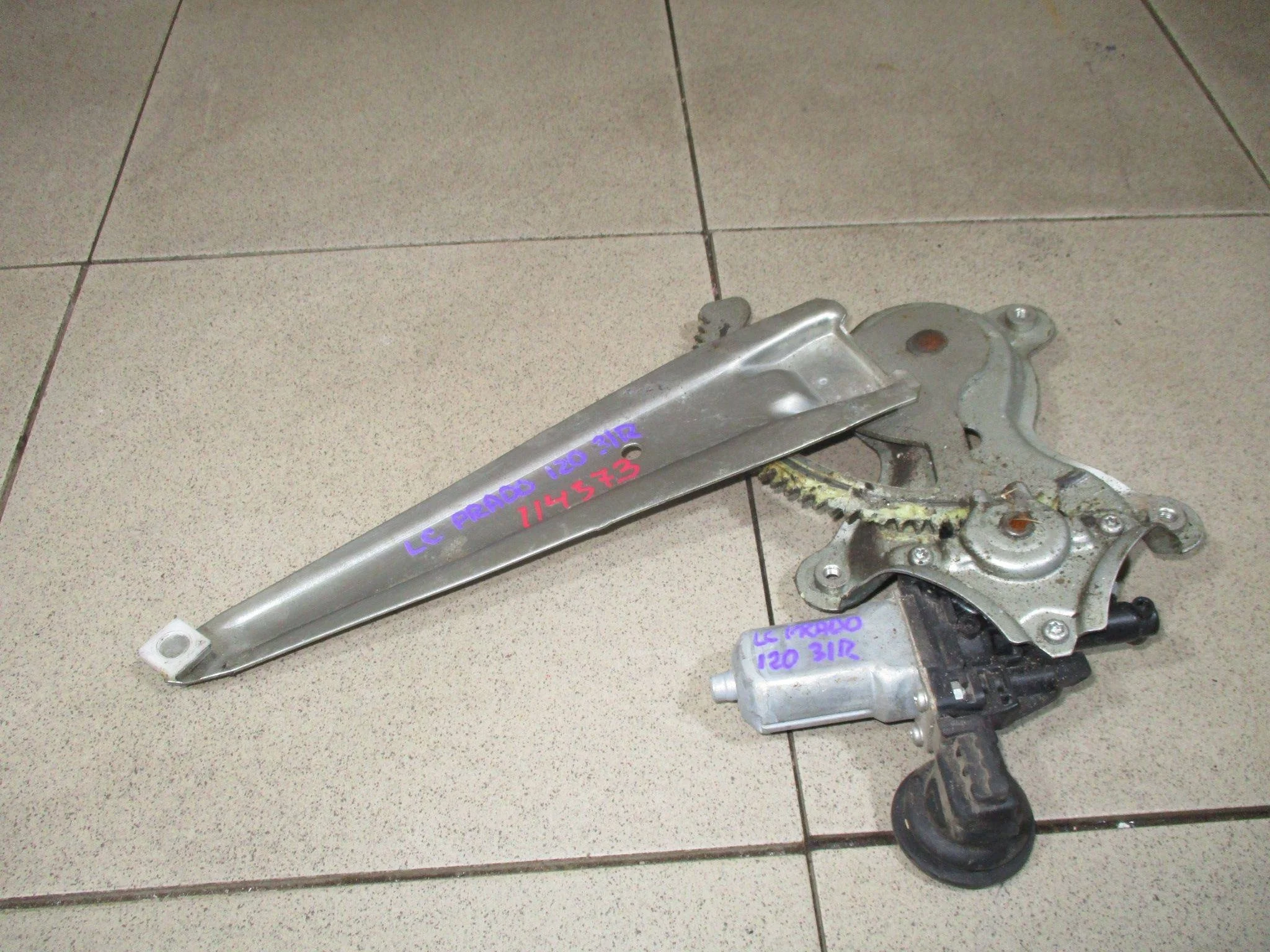 стеклоподъемник электр. Toyota Land Cruiser Prado 120 2002-2009