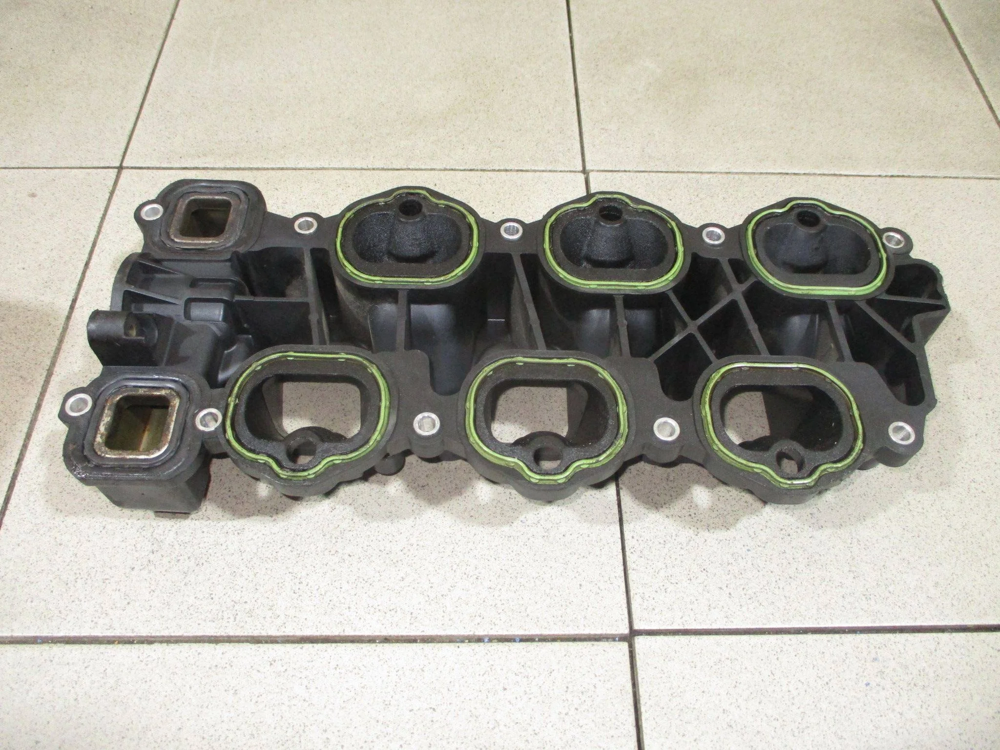коллектор впускной Ford Explorer V (U502) 2011-2019