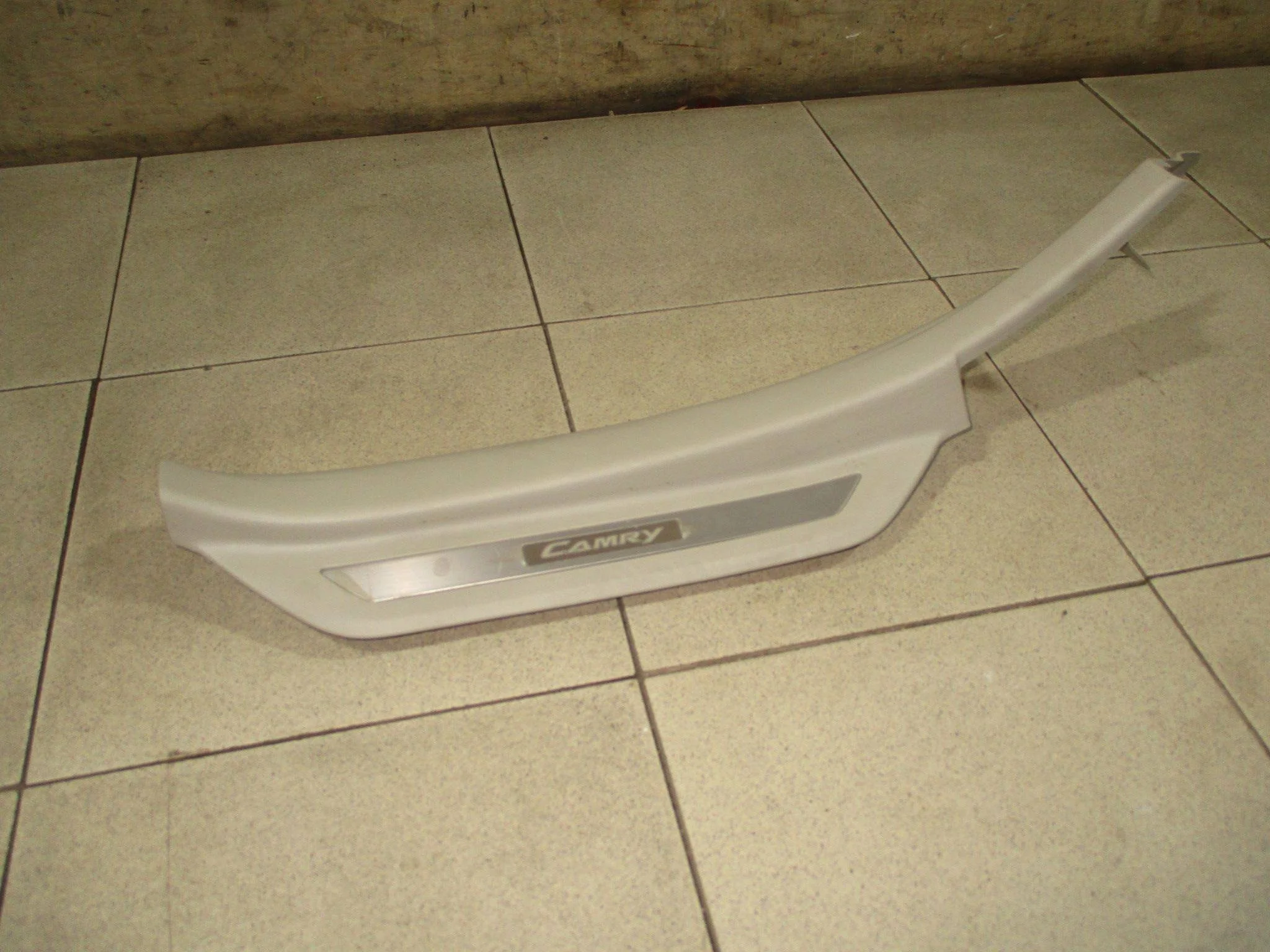 Накладка порога (внутренняя) Toyota Camry XV40 2006-2011
