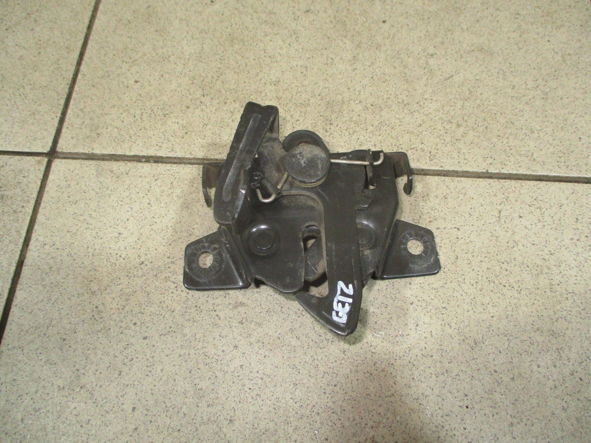 Замок капота Hyundai Getz 2002-2011