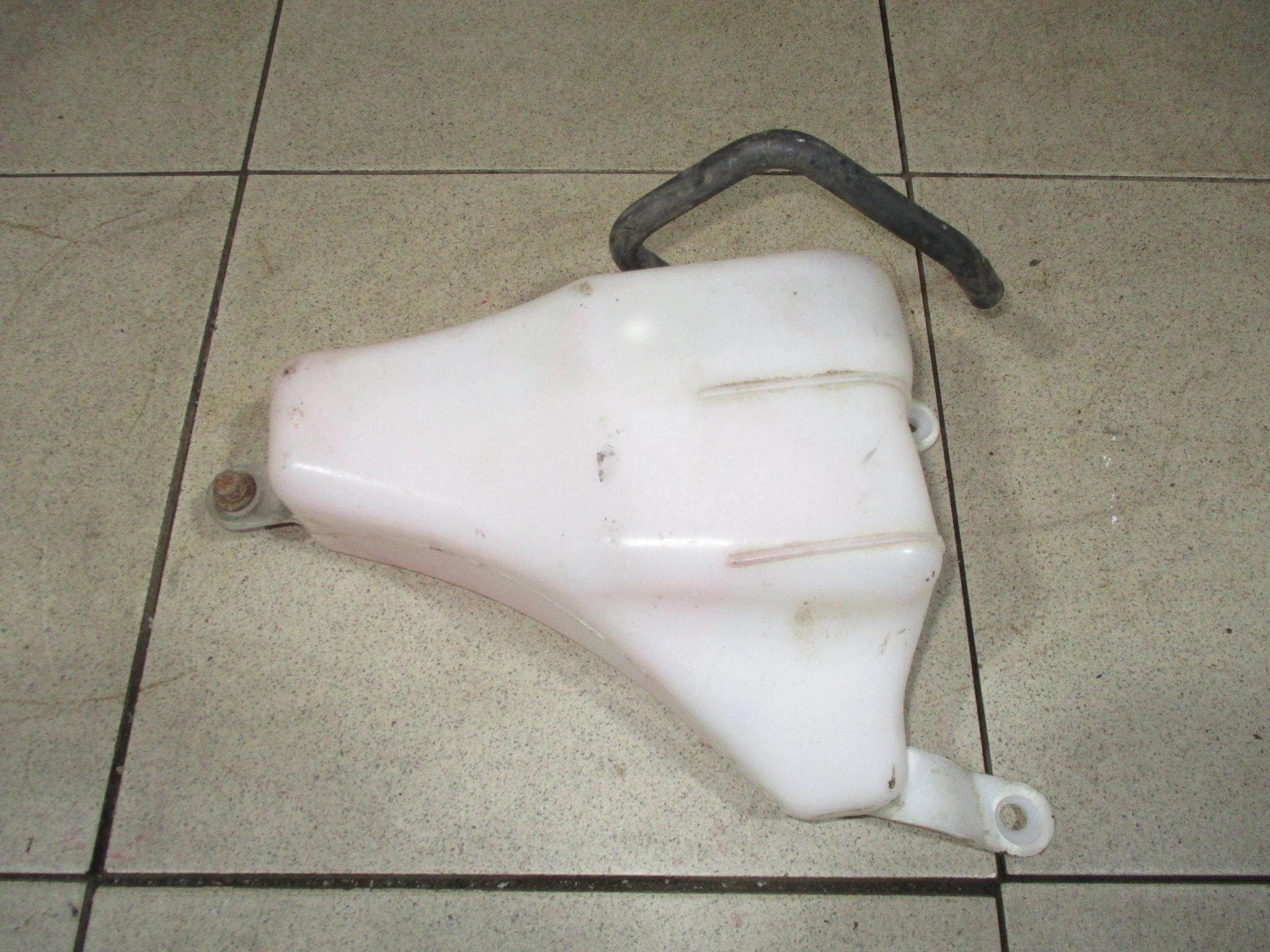 бачок расширительный Toyota Land Cruiser Prado 120 2002-2009