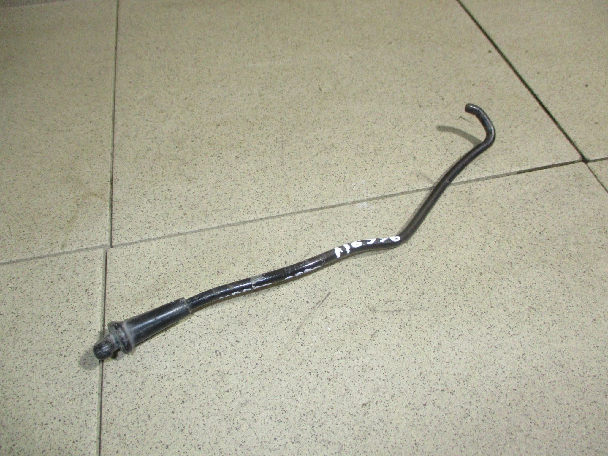 Держатель капота Hyundai Getz 2002-2011