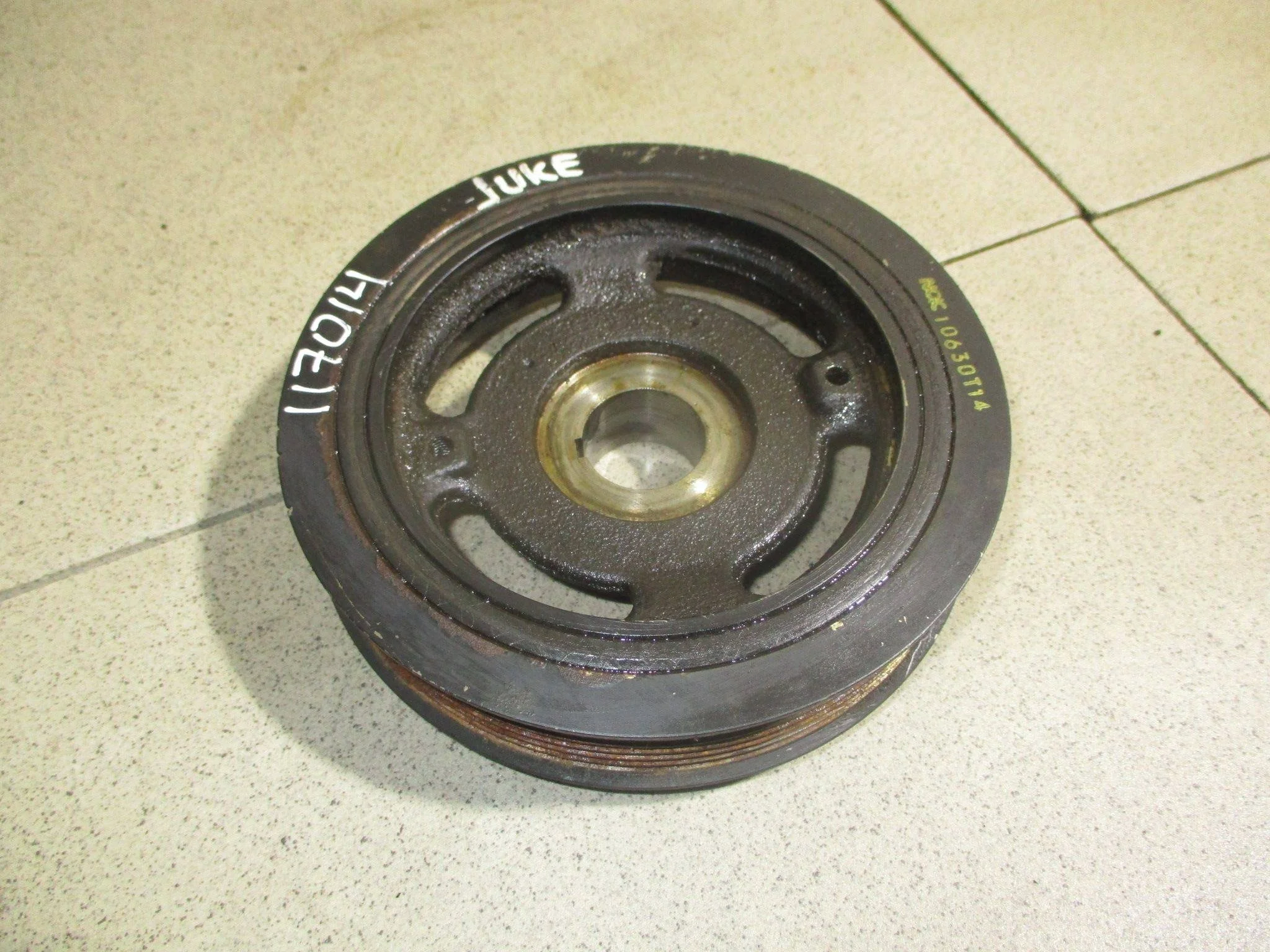 шкив коленвала Nissan Juke (F15) 2011-2019