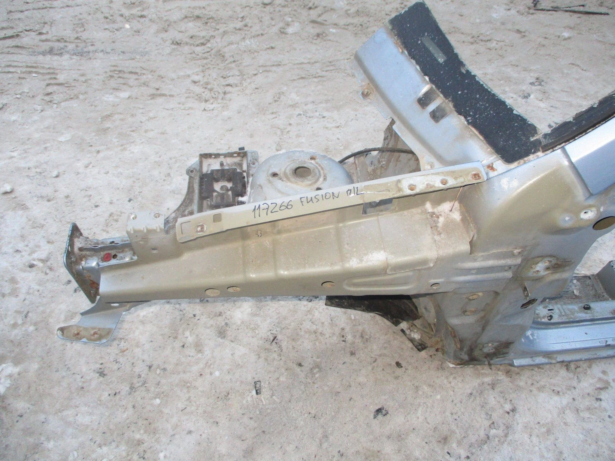 лонжерон Ford Fusion 2002-2012