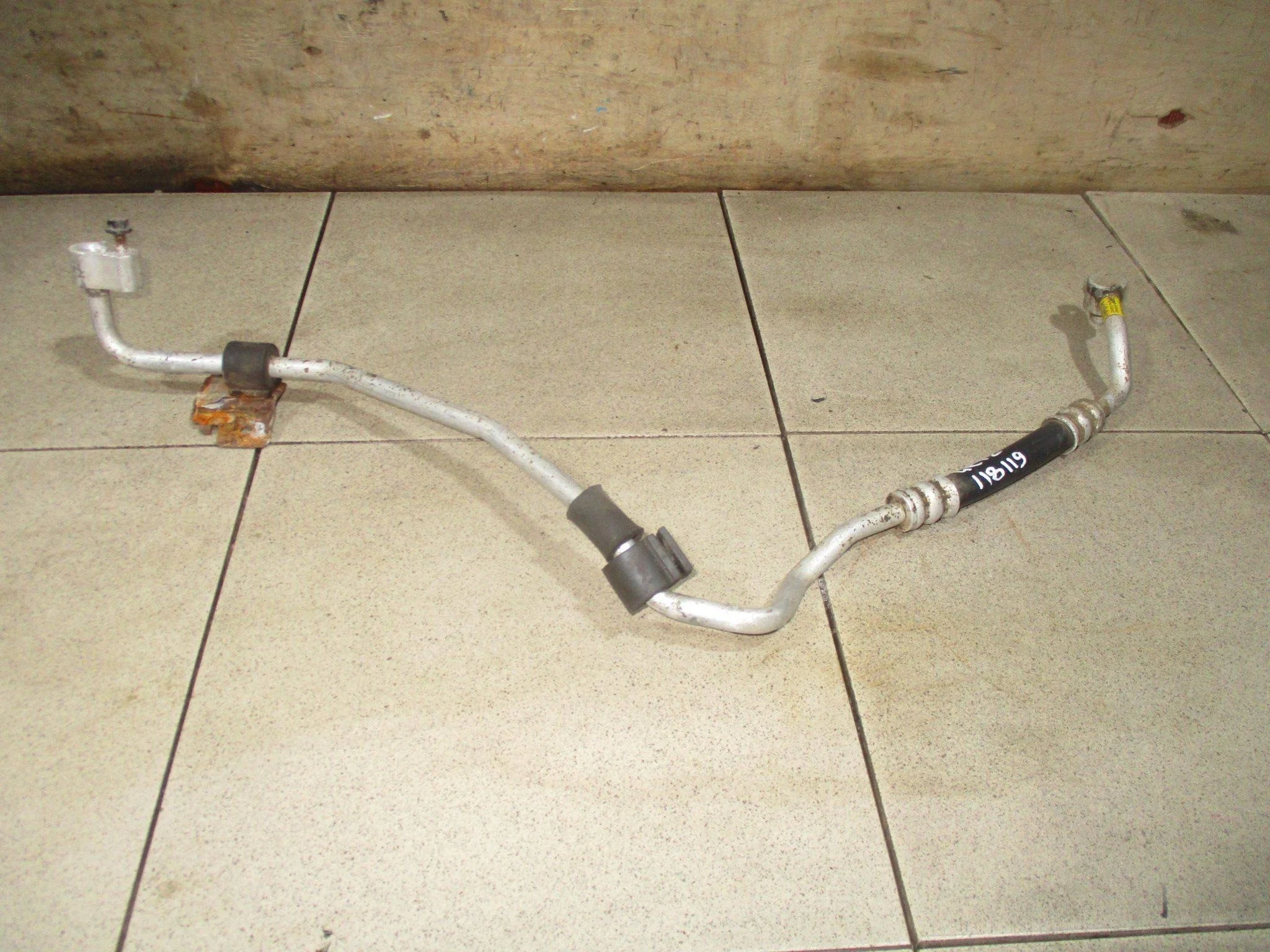 трубка кондиционера Hyundai Getz 2002-2011