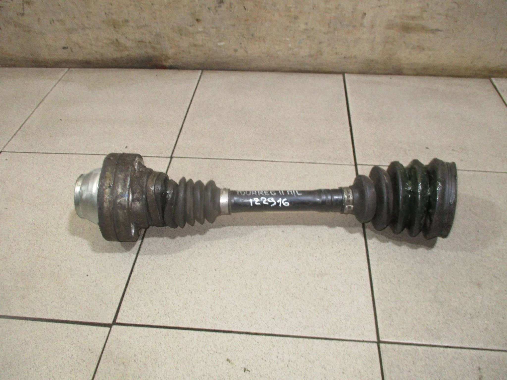 полуось VW Touareg II (7P) 2010-2018