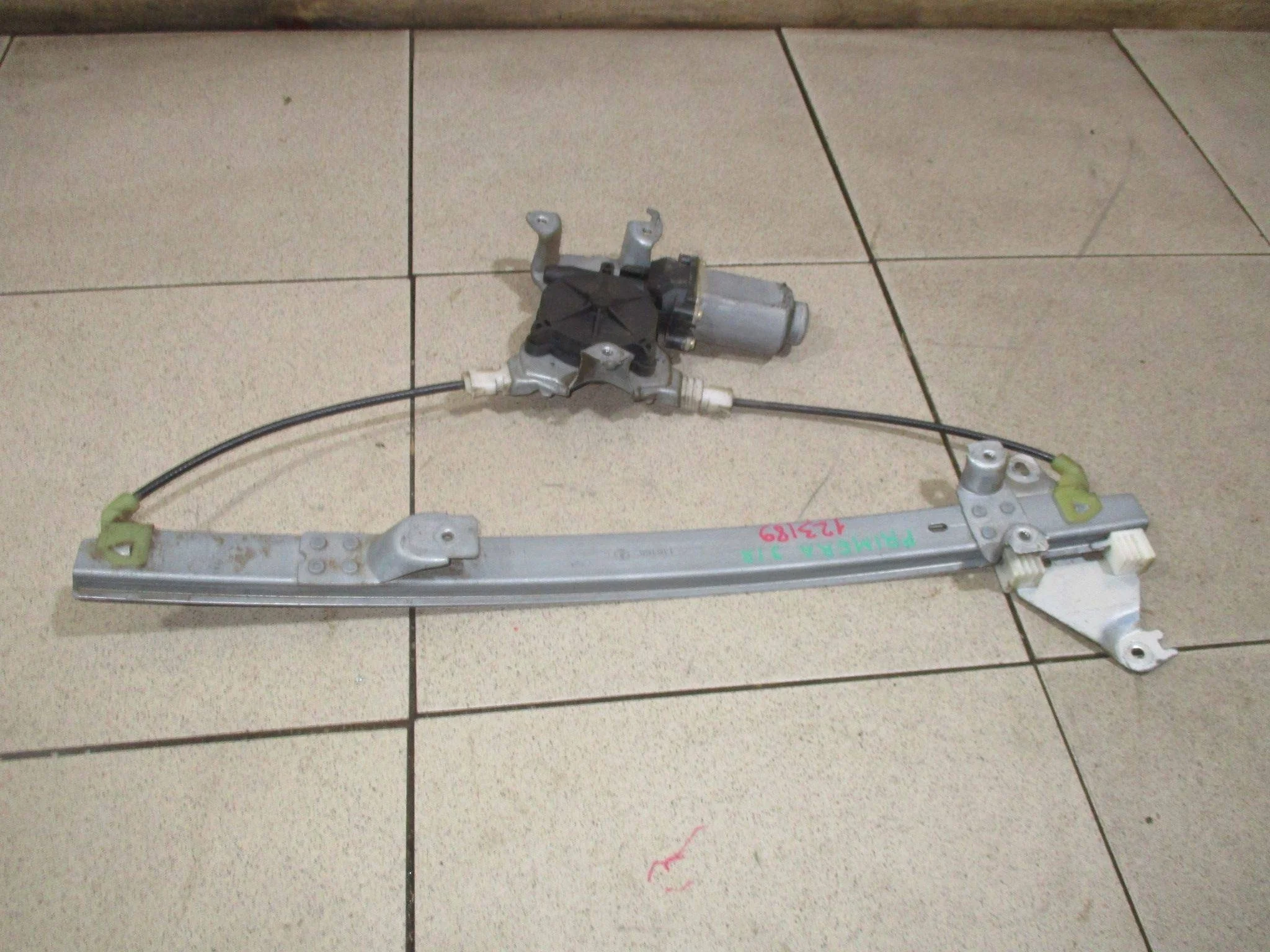 стеклоподъемник электр. Nissan Primera (P12) 2001-2008