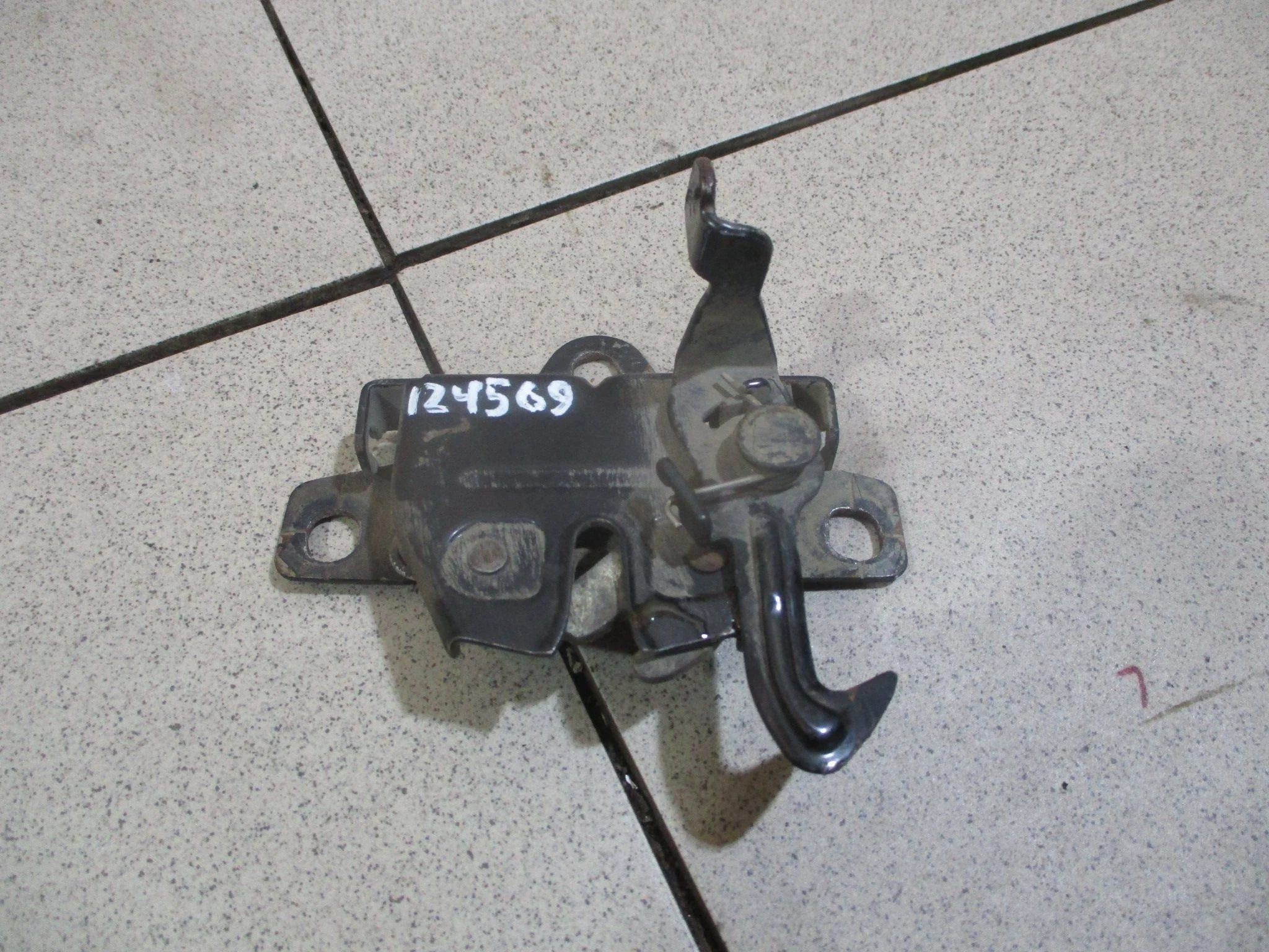 Замок капота Chevrolet Lanos 2005-2009