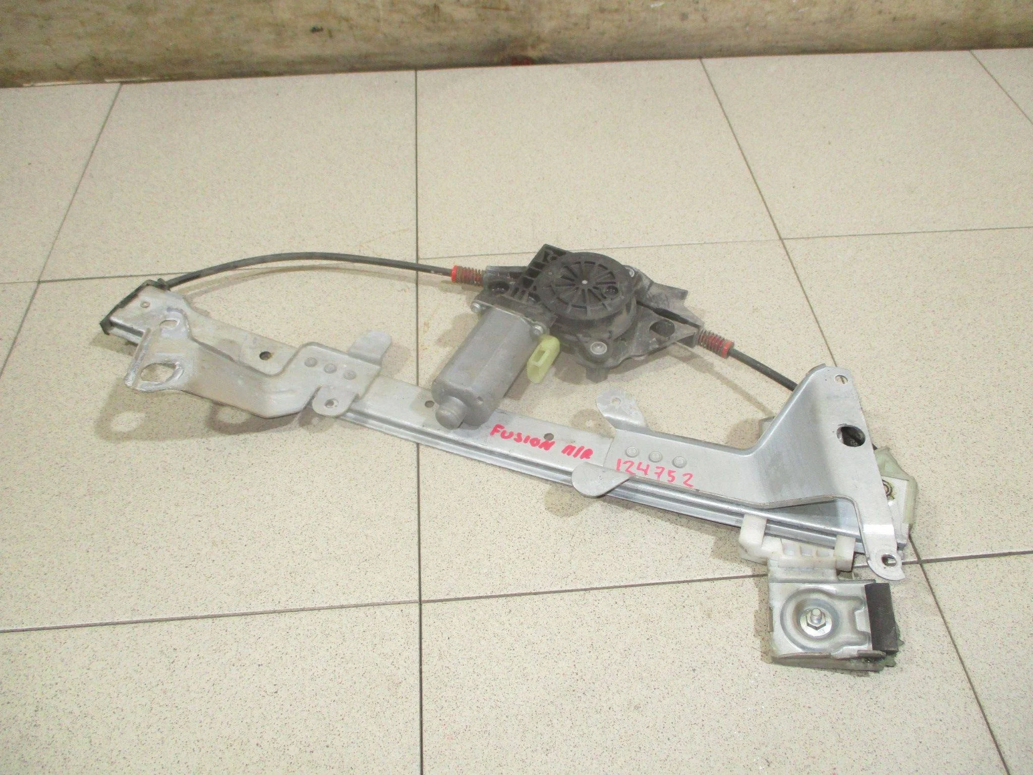 стеклоподъемник электр. Ford Fusion 2002-2012