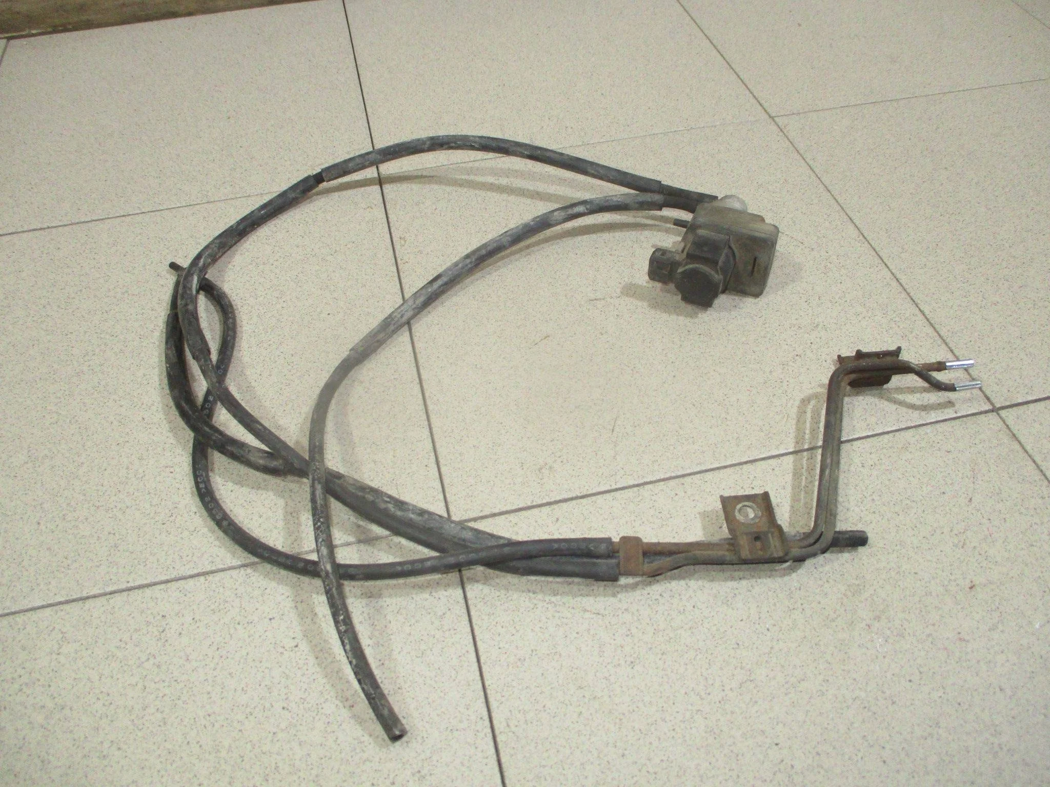клапан электромагнитный Nissan Navara (D40) 2004-2015