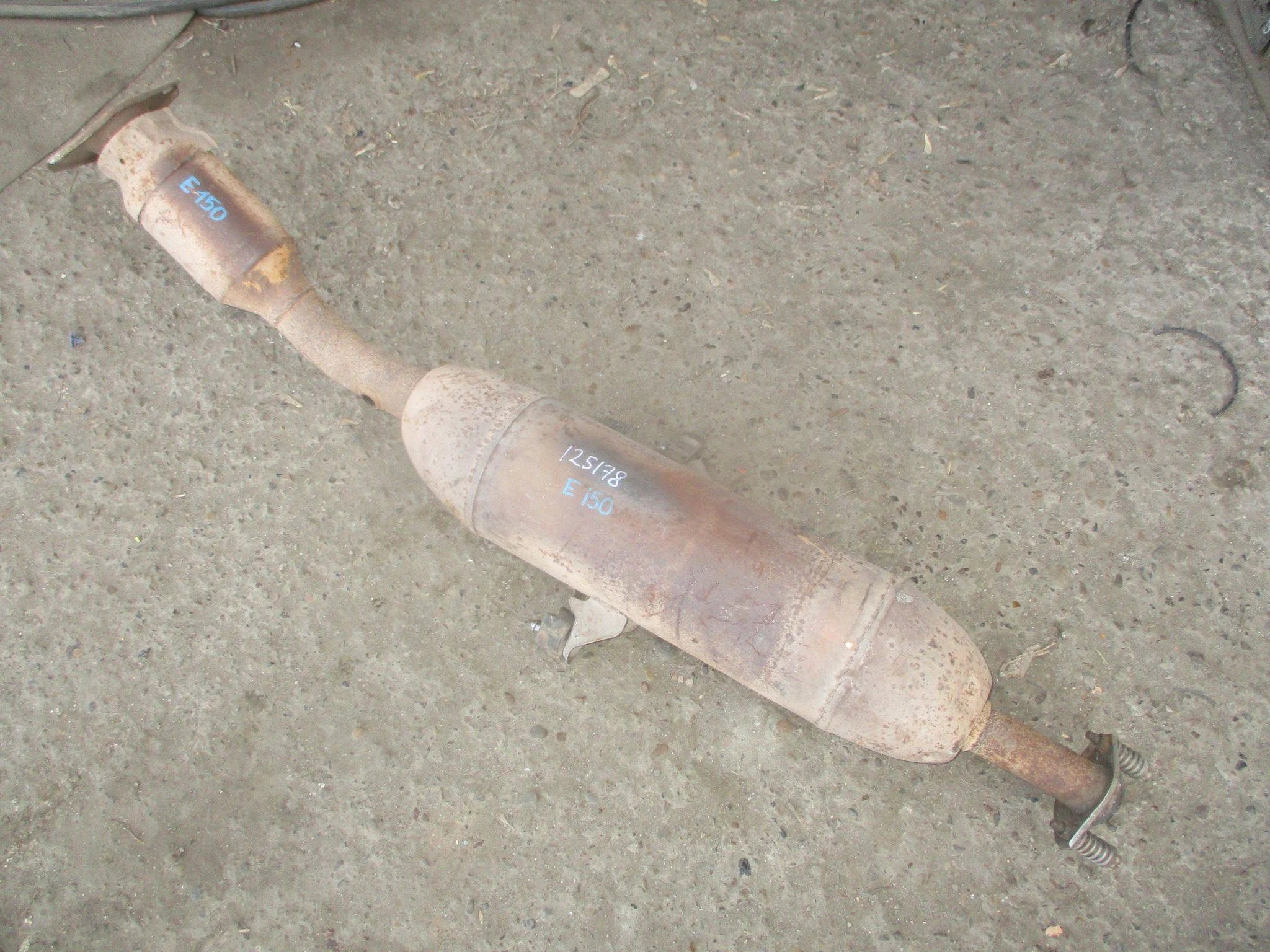 приемная труба глушителя Toyota Corolla (E150) 2006-2013