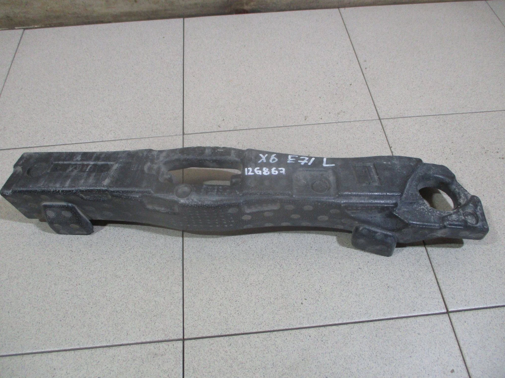 наполнитель заднего бампера BMW X6 (E71) 2008-2014