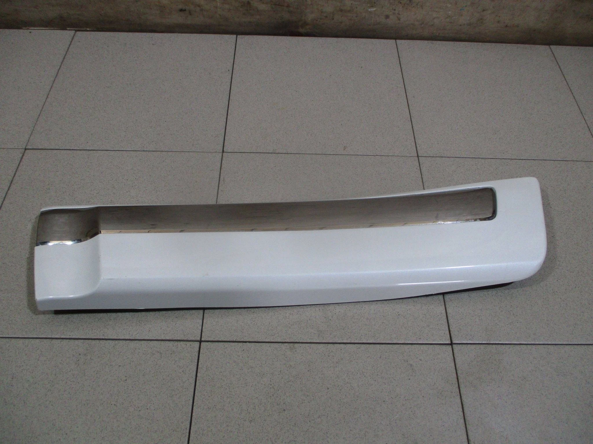 накладка двери Toyota Land Cruiser 200 2008-2021