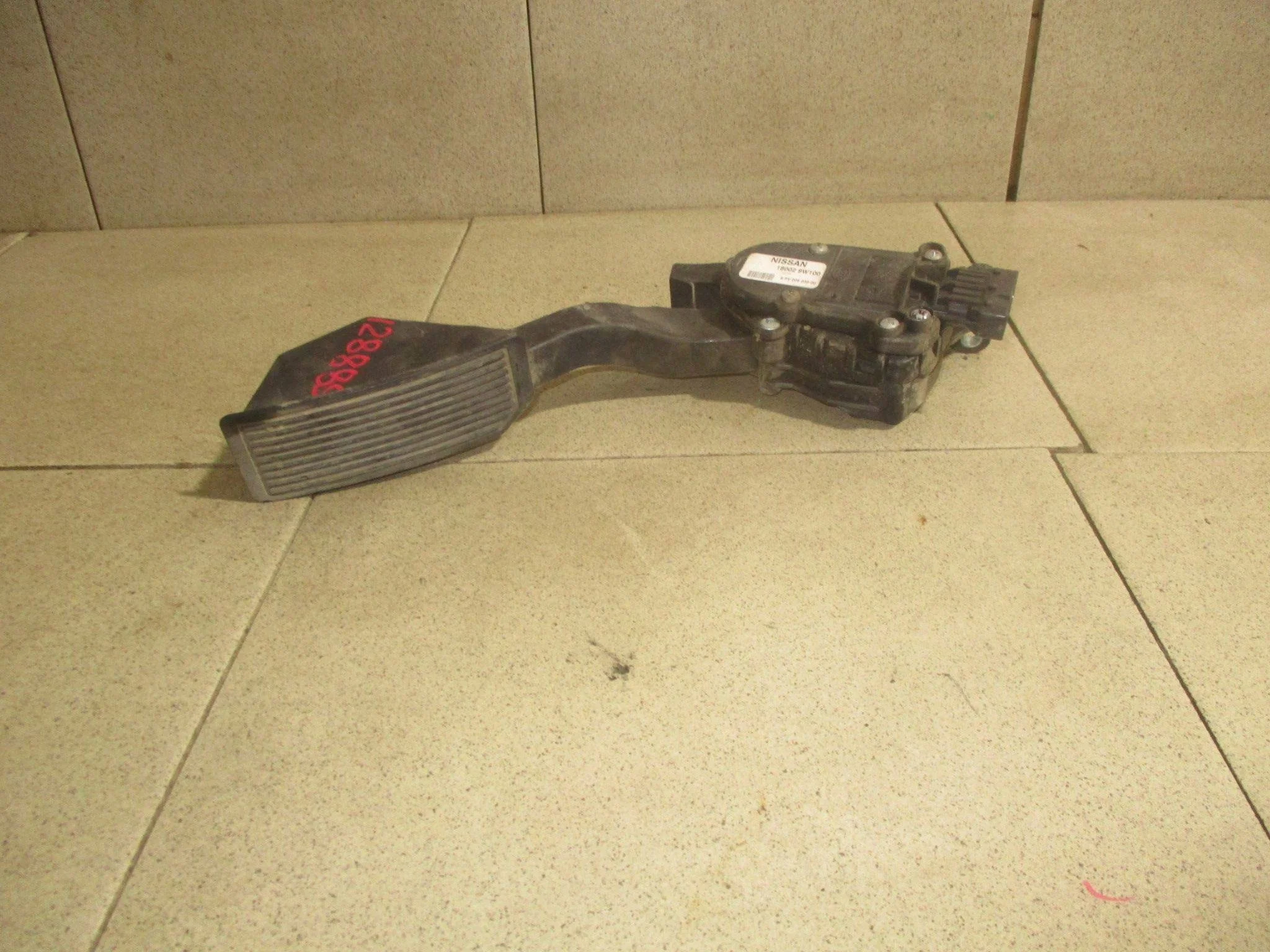педаль газа Nissan Teana (J31) 2003-2008