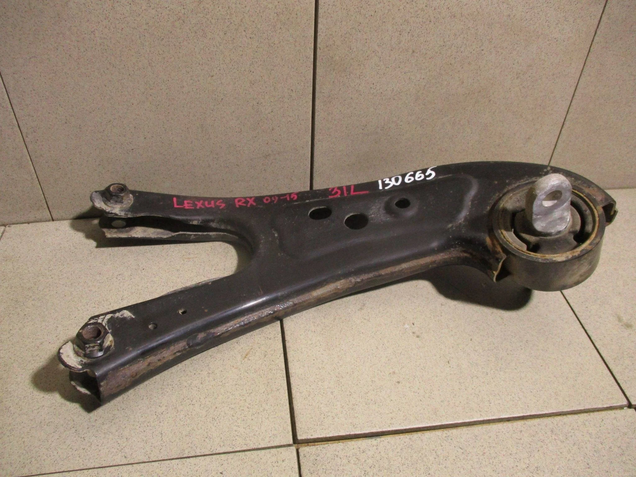 рычаг продольный Lexus RX 270/350/450h (AL10) 2008-2015