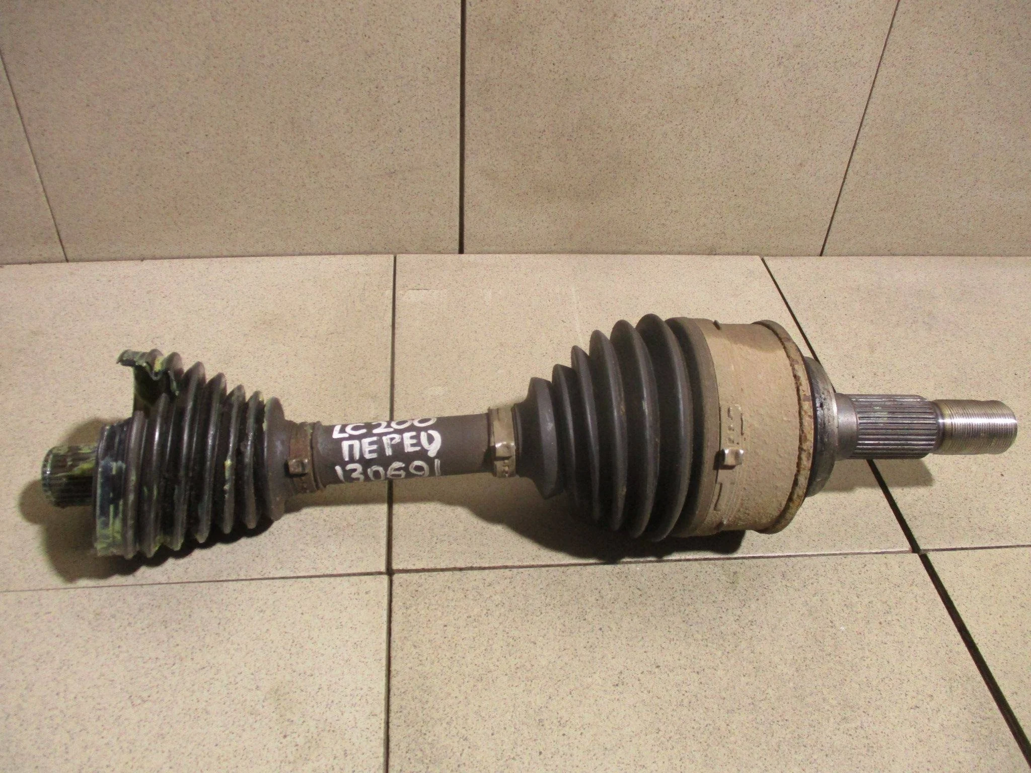 полуось Toyota Land Cruiser 200 2008-2021