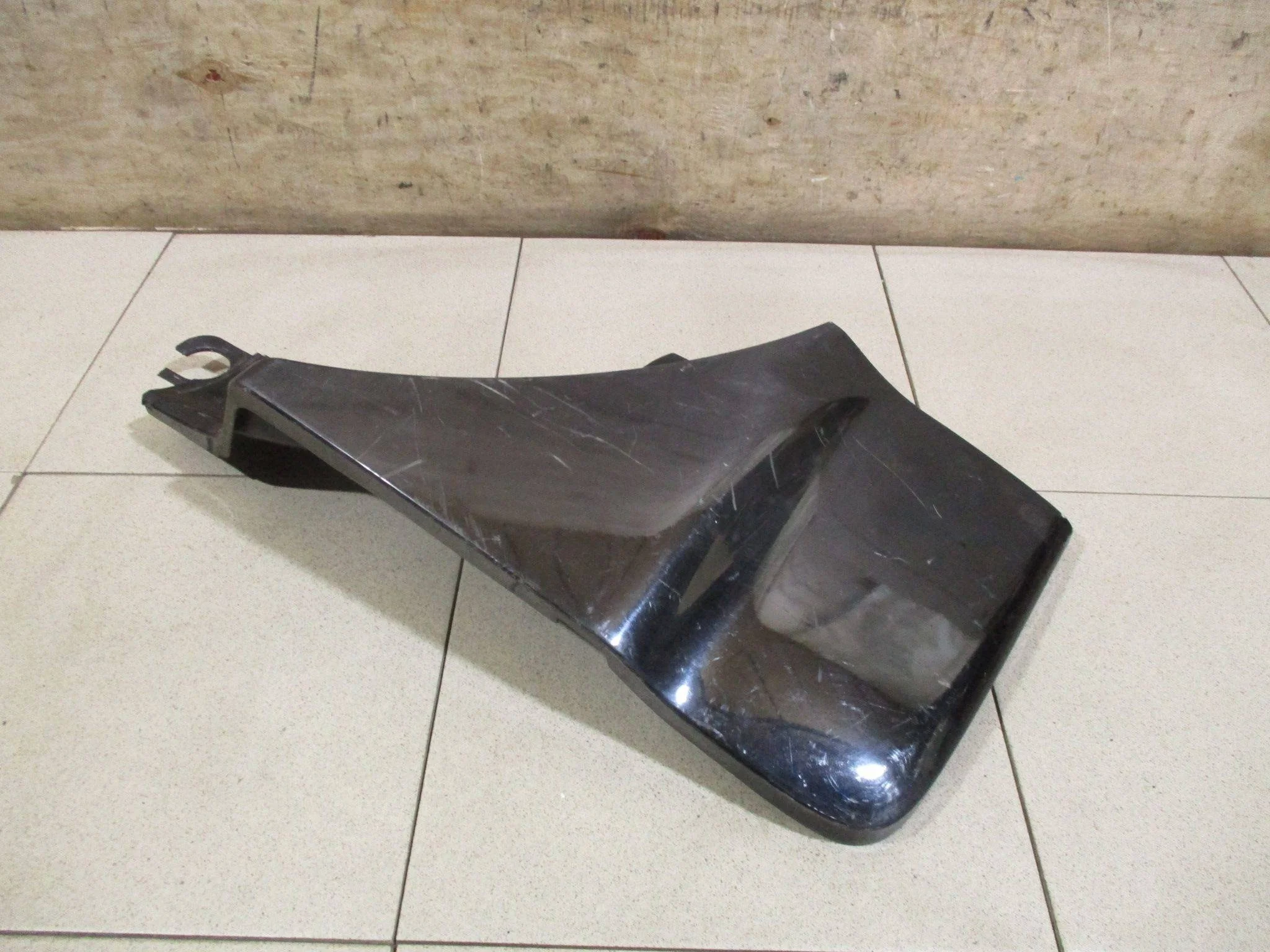 накладка двери багажника Toyota RAV4 (XA30) 2005-2012