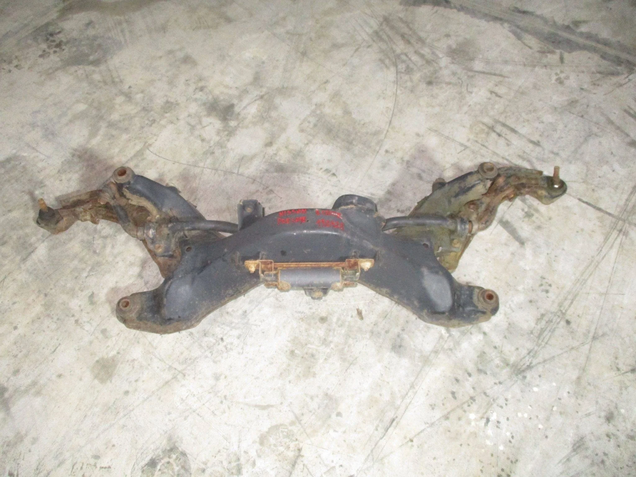 балка подмоторная Nissan Presage (U30) 1998-2003