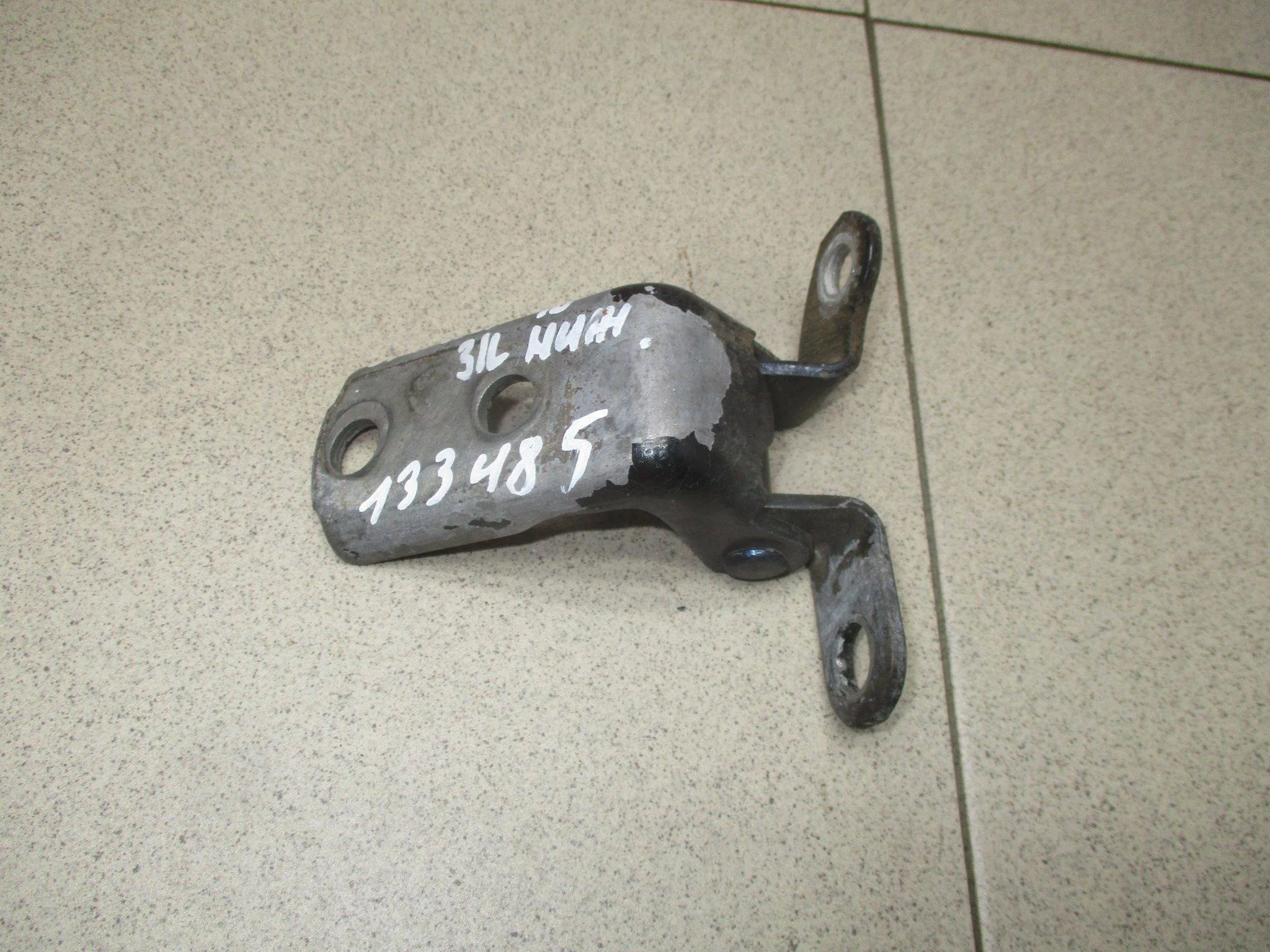 Петля двери задней левой нижняя Toyota Camry XV40 2006-2011