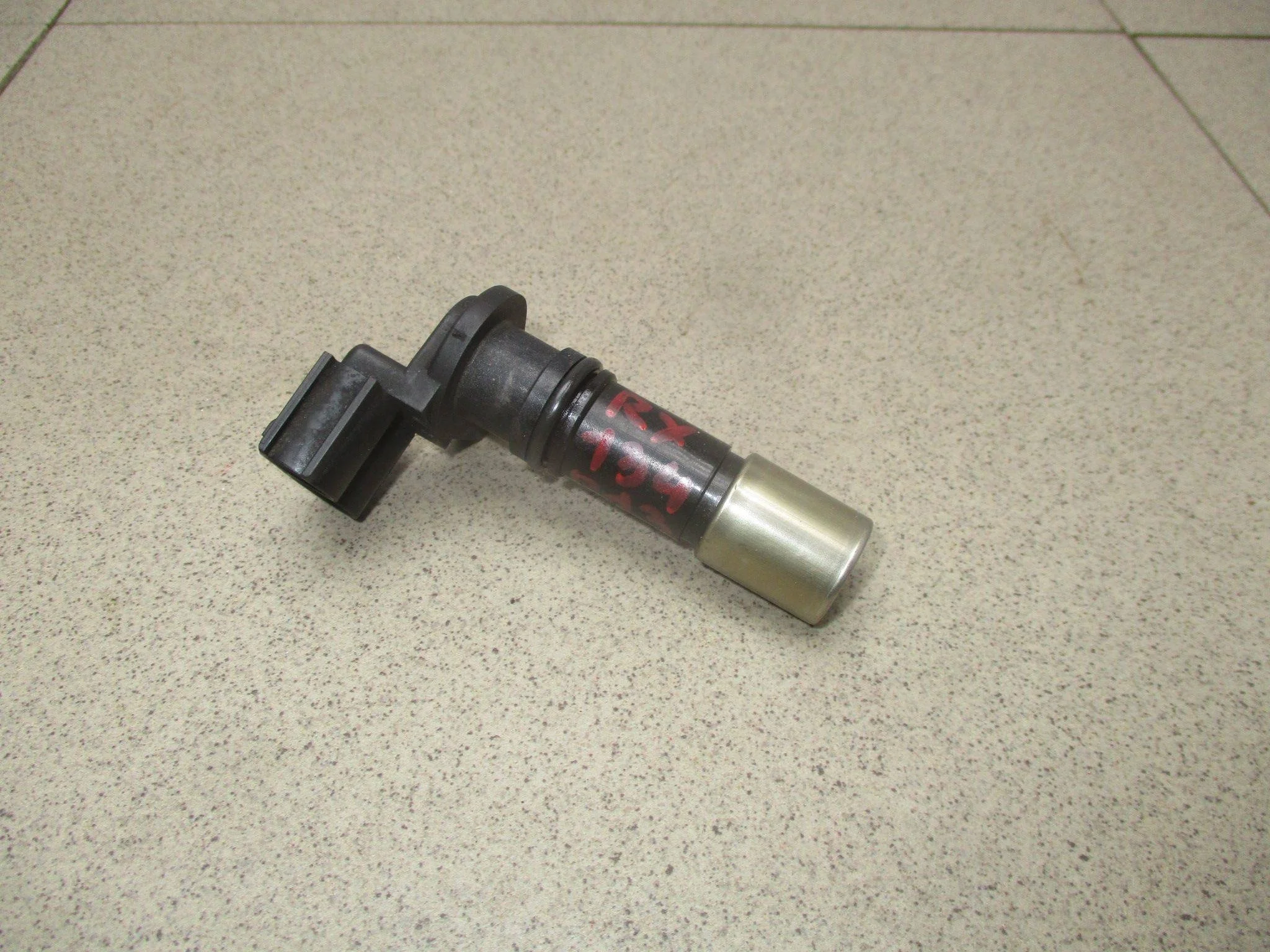 Датчик положения коленвала Lexus RX 300/330/350/400h (XU30) 2003-2008