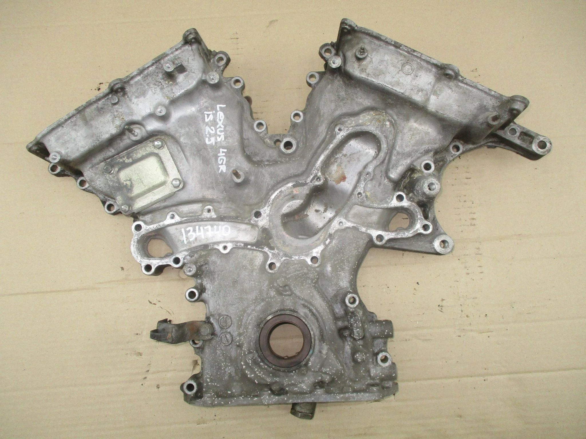 крышка двигателя Lexus IS 200/220/250/300/350 (XE20) 2005-2013