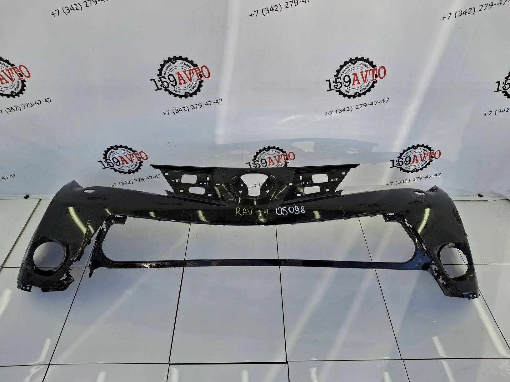 бампер Toyota RAV4 (XA40) 2013-2019