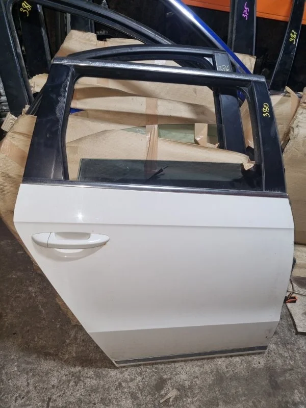 Дверь Volkswagen Passat 2013 B7