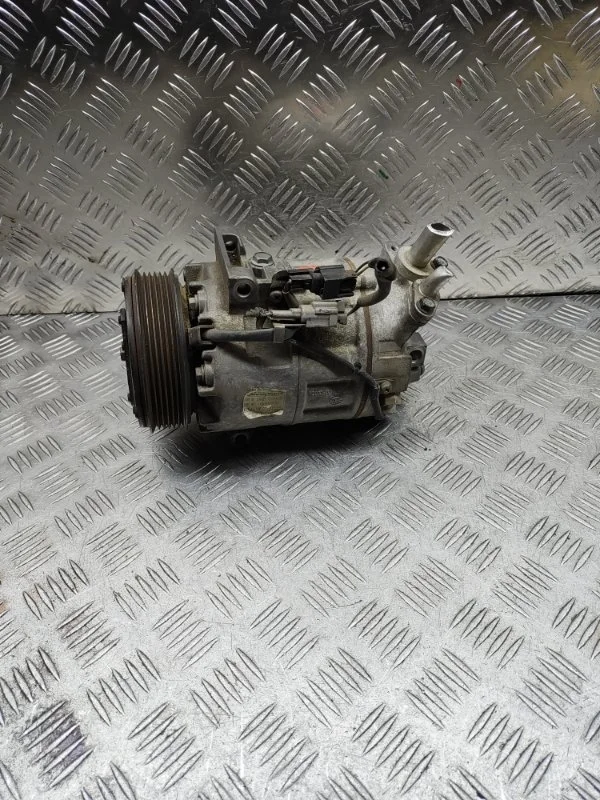 Компрессор кондиционера Nissan Qashqai X-Trail 2006-2013 92600CY09E J10 T31 MR20DE