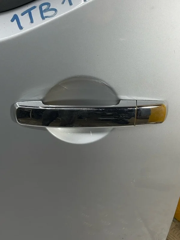 Ручка двери наружная задняя левая Nissan Navara (D40) 2004-2015 2010 80640EB100 ПИКАП 2.5 D YD25DDTI