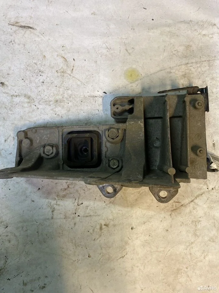 Подушка двигателя левая nissan x-trail t31