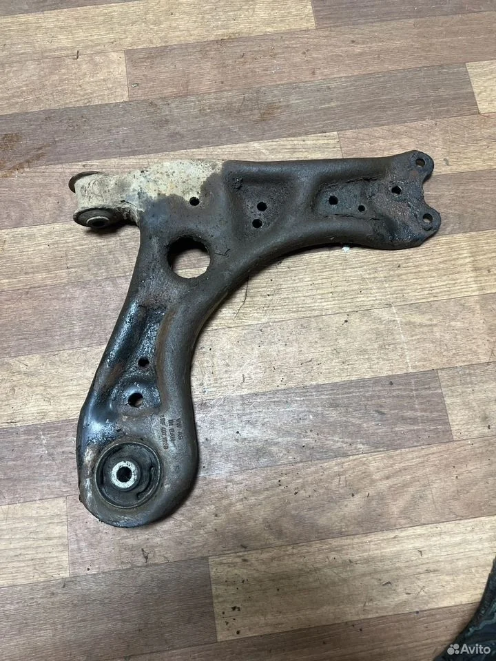 Рычаг подвески передний правый vw, audi, skoda vag