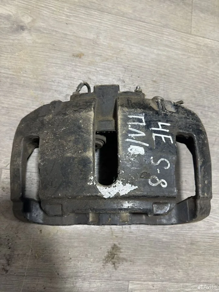 Суппорт тормозной передний правый vag