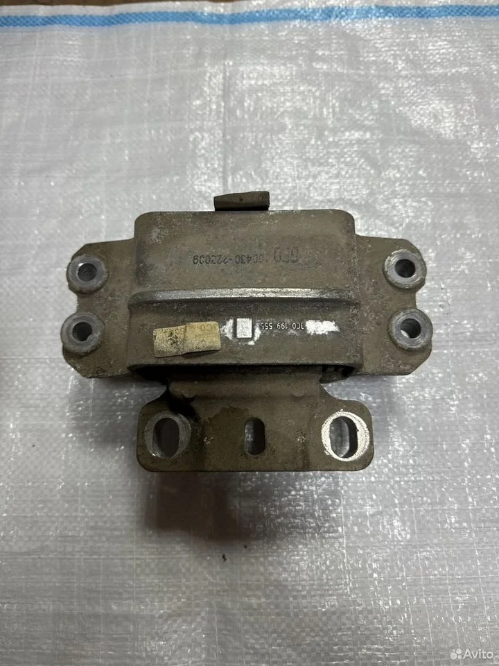 Подушка кпп (опора) vag