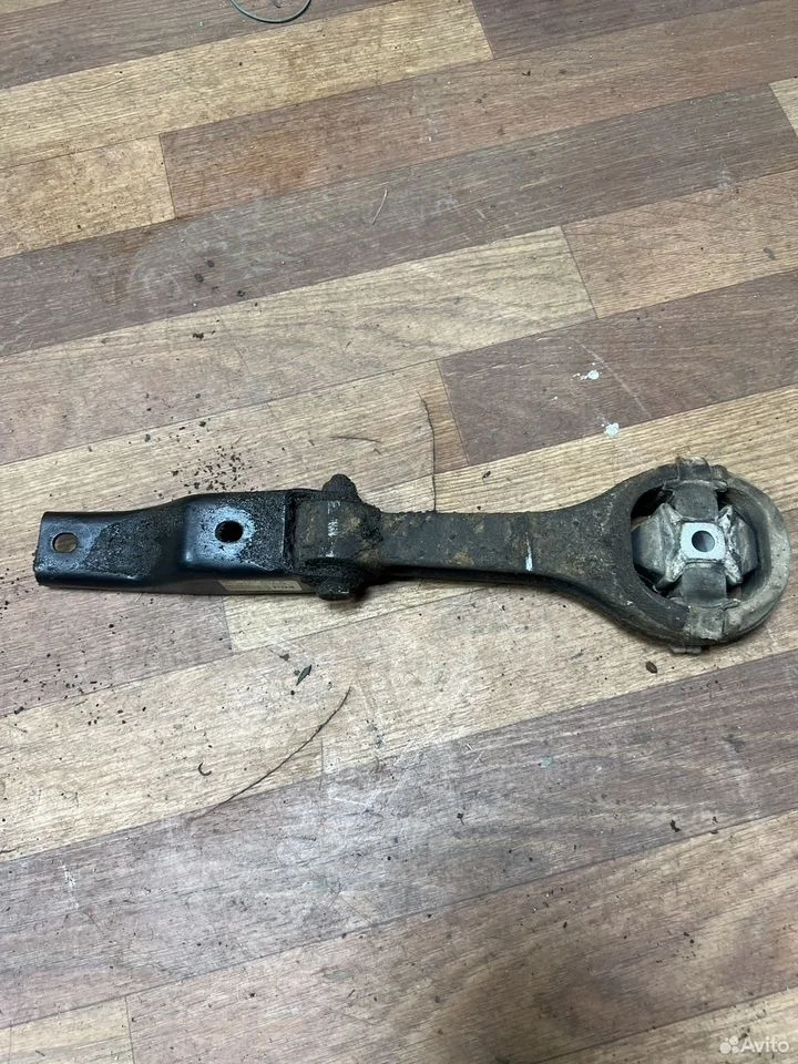 Кронштейн опоры двигателя нижний vw, audi, skoda