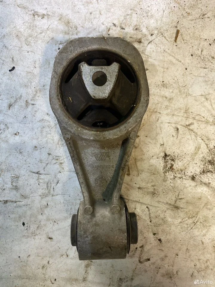 Подушка двигателя nissan juke f15 mr16ddt