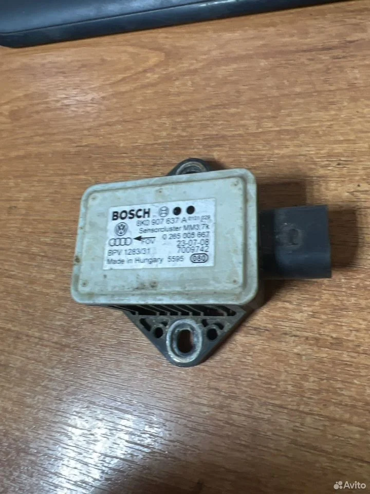 Датчик ускорения vag