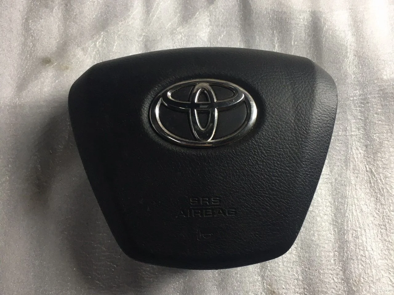 Подушка безопасности в руль toyota avensis t270