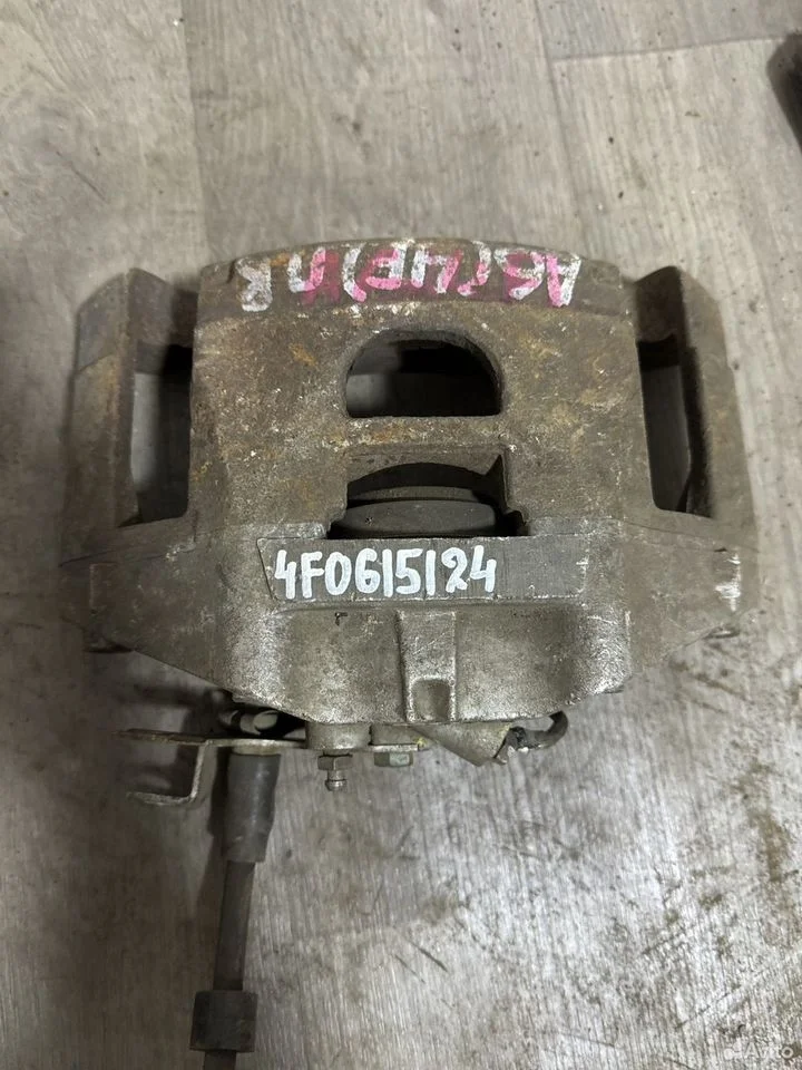 Суппорт тормозной передний правый vag